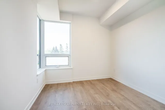 Additional image 7 of 415 Main St Unit 301