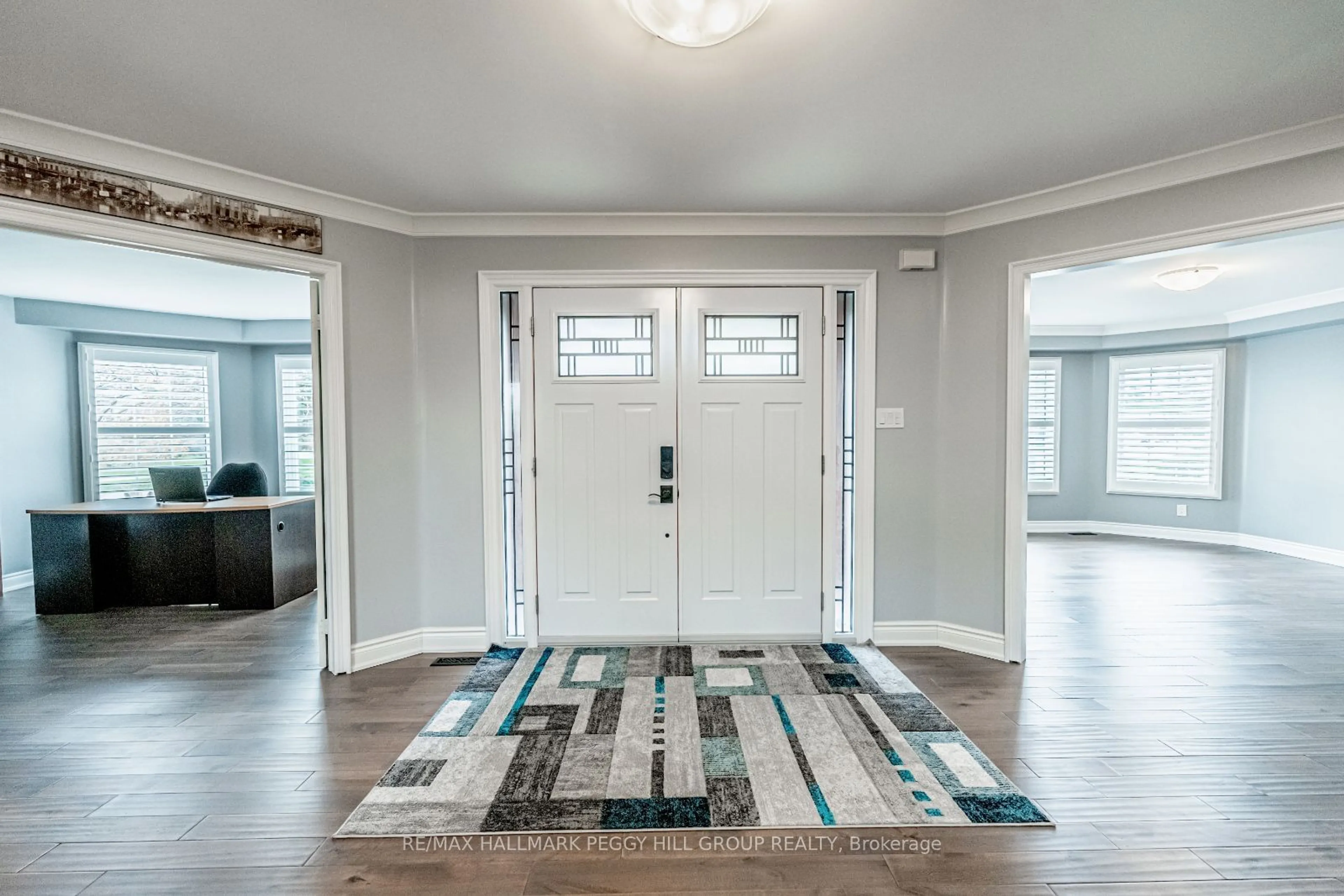 Indoor entryway, wood floors for 26 Riverside Dr, Mono Ontario L9W 6L4