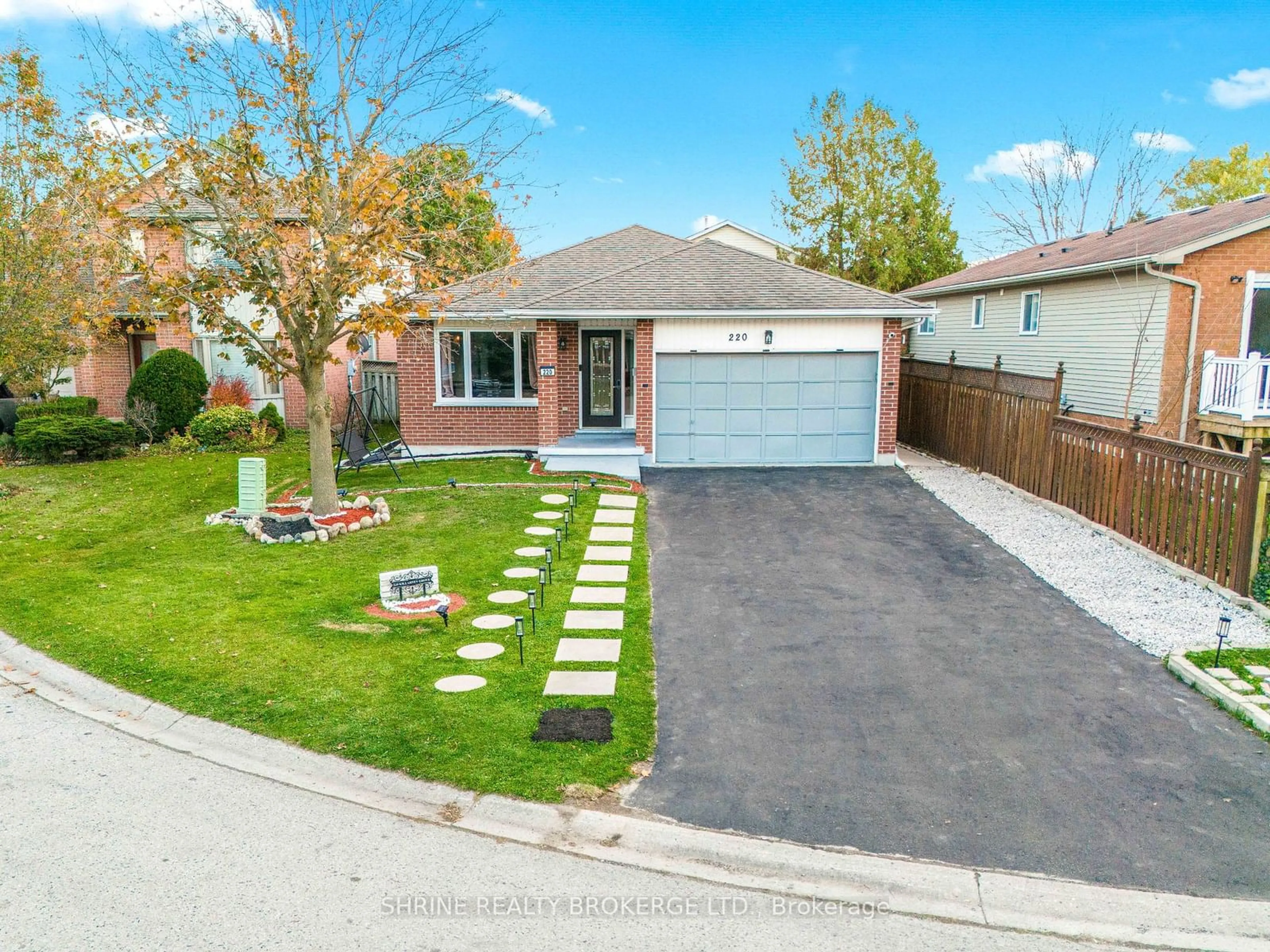 Frontside or backside of a home, the street view for 220 Killarney Grve, London Ontario N5X 3X6