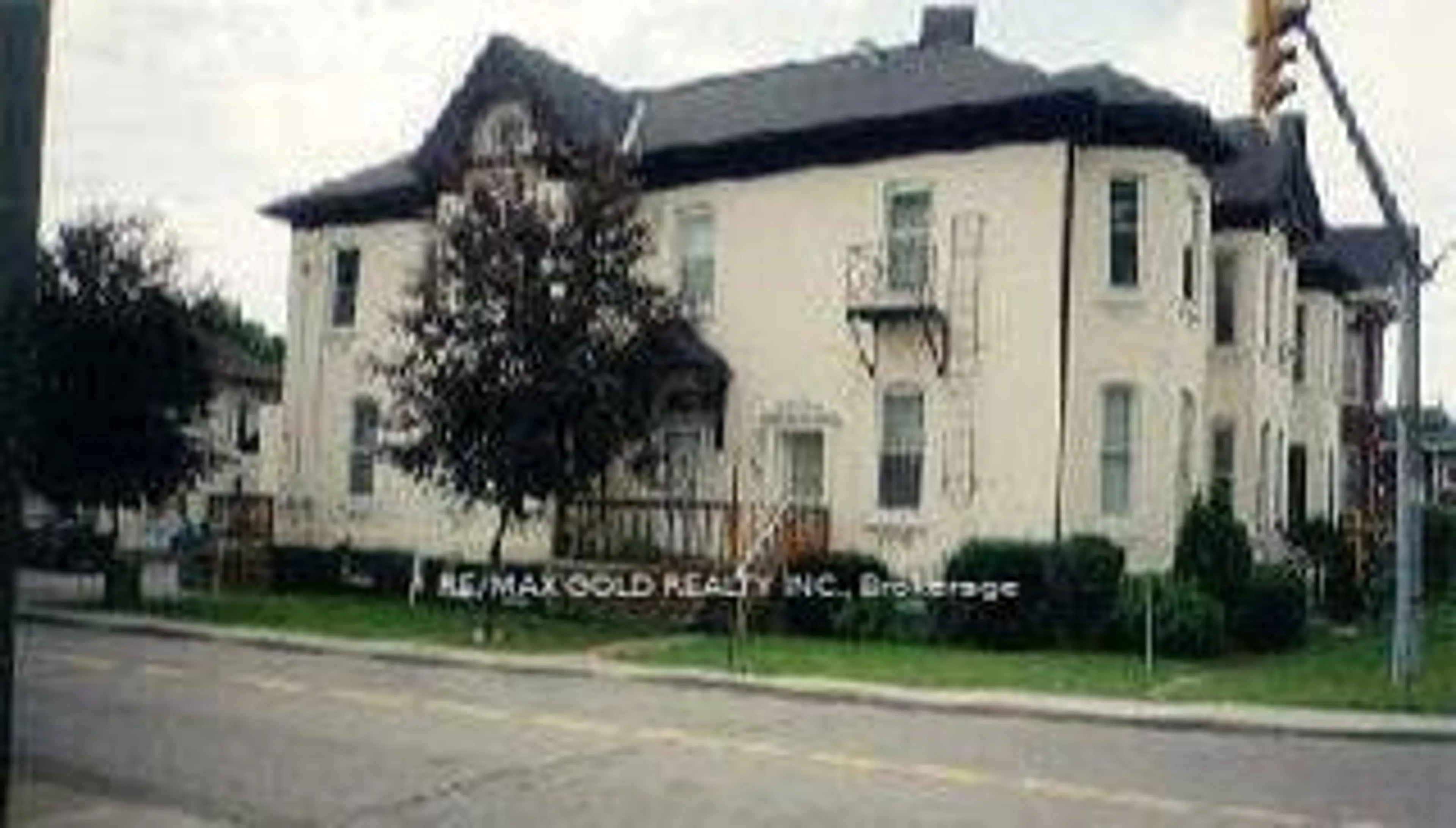 A pic from exterior of the house or condo, the front or back of building for 536 Princess St, Woodstock Ontario N4S 4H1