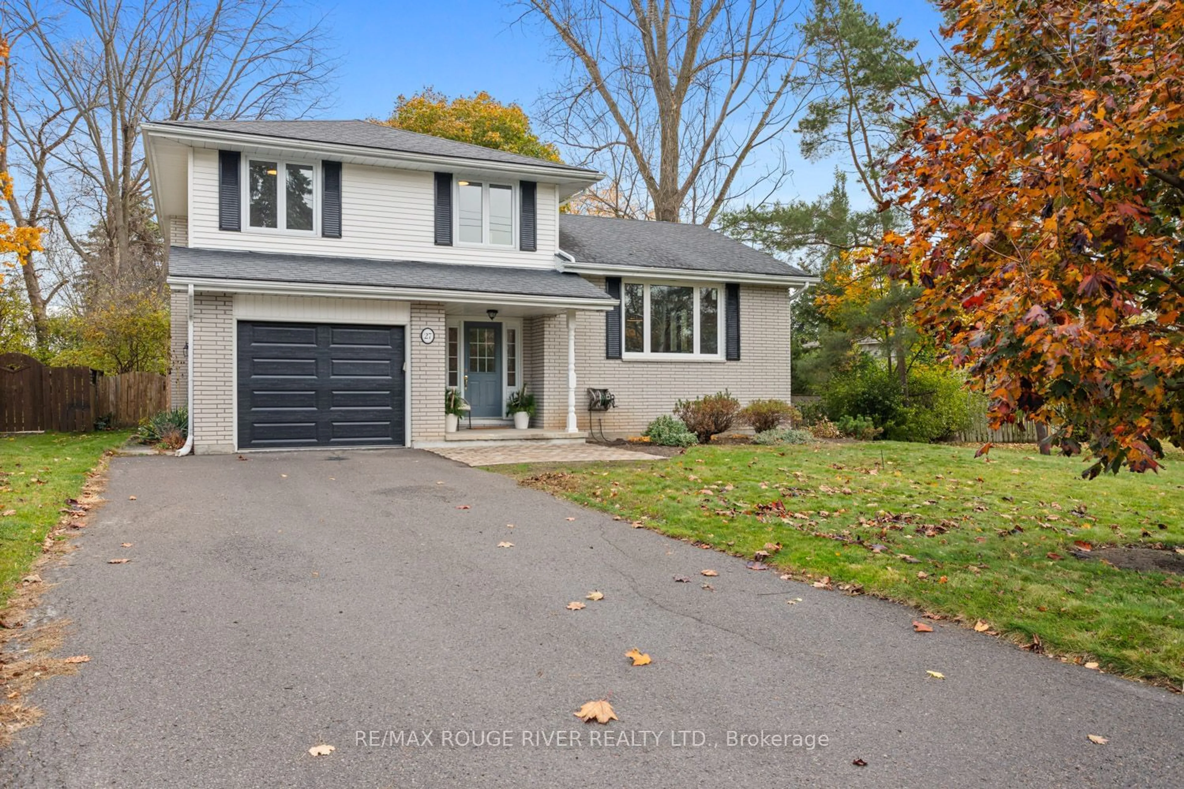 A pic from exterior of the house or condo, the street view for 27 Keller Dr, Belleville Ontario K8P 4B3