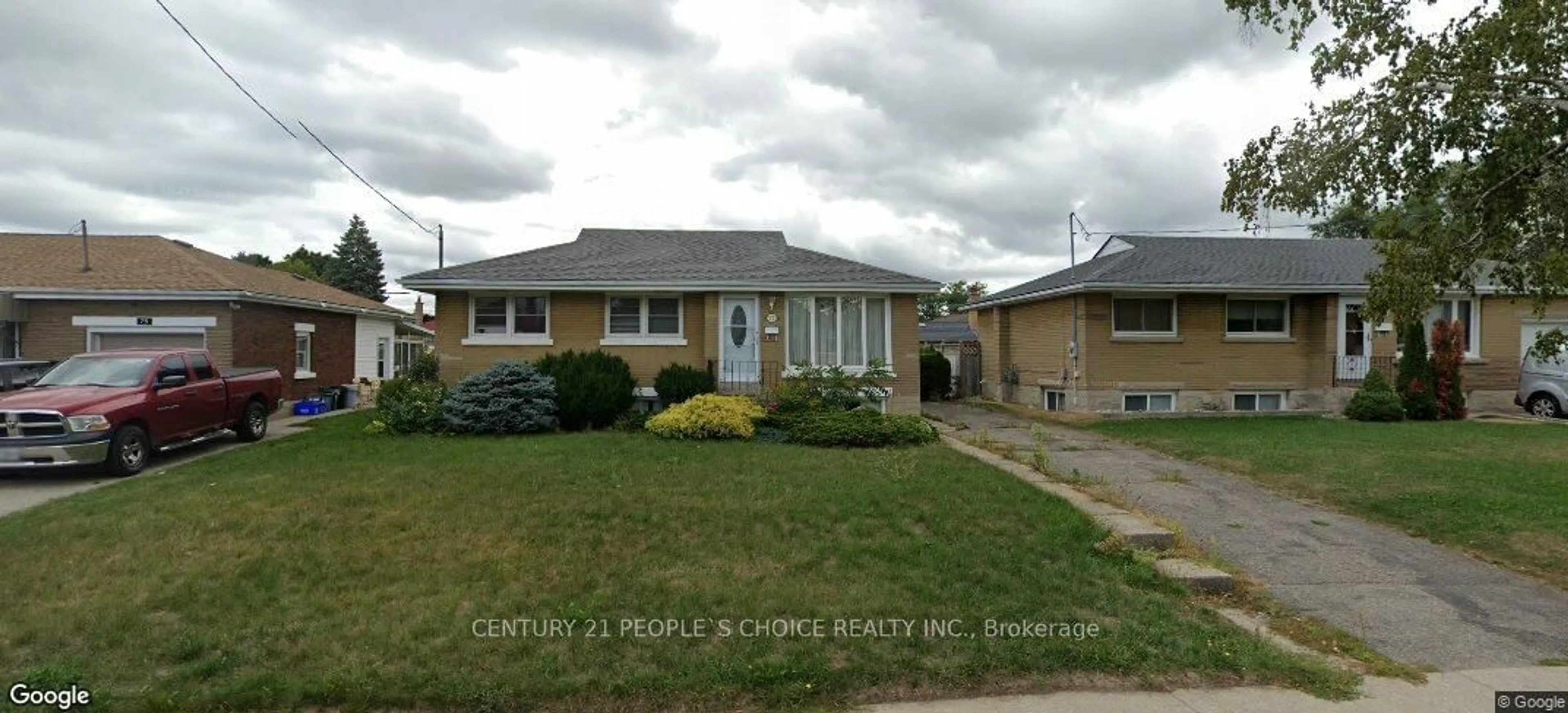 Frontside or backside of a home, the street view for 77 Dudhope Ave, Cambridge Ontario N1R 4T6