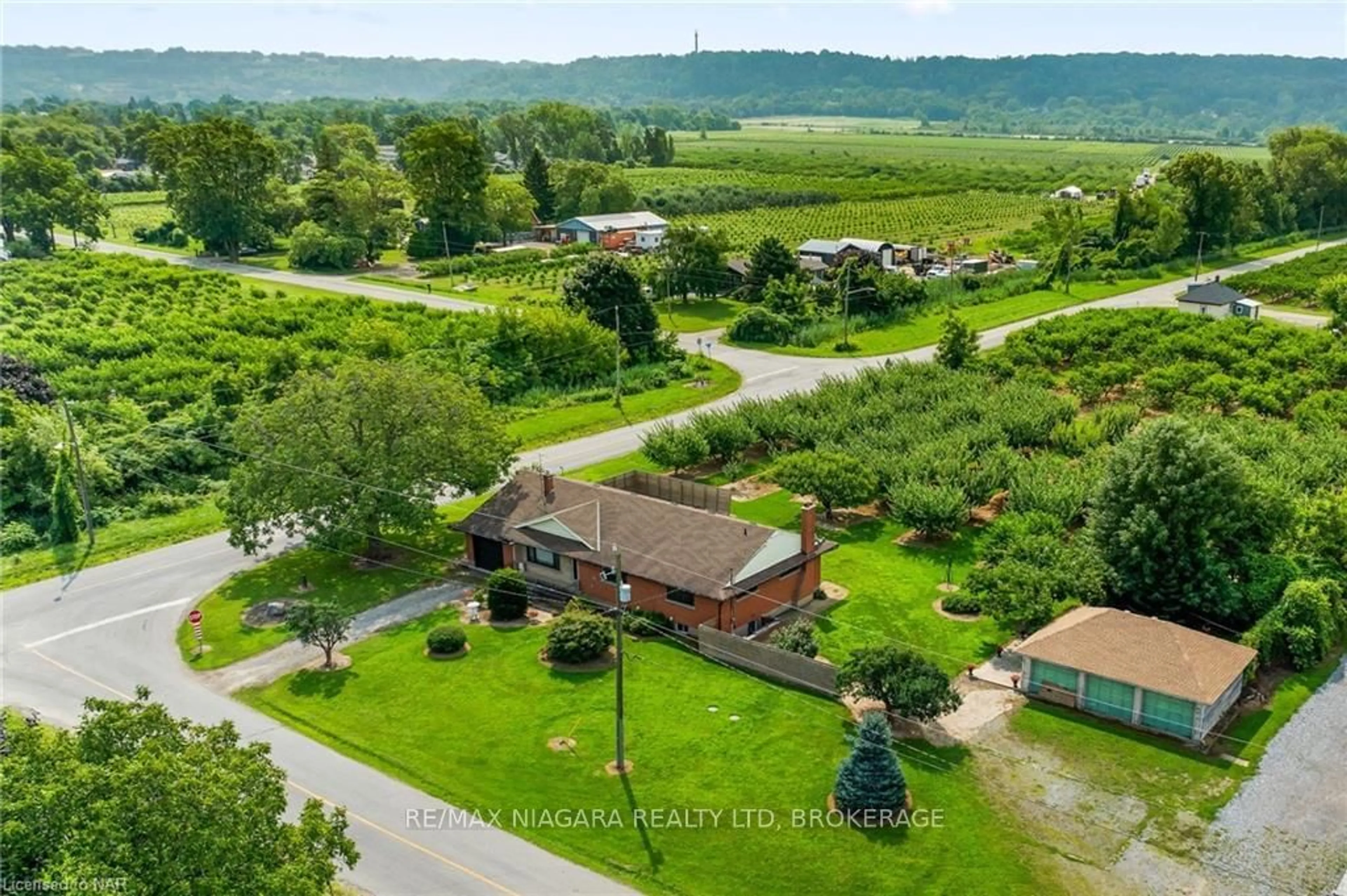 Frontside or backside of a home, cottage for 540 CONCESSION 1 Rd, Niagara-on-the-Lake Ontario L0S 1J0