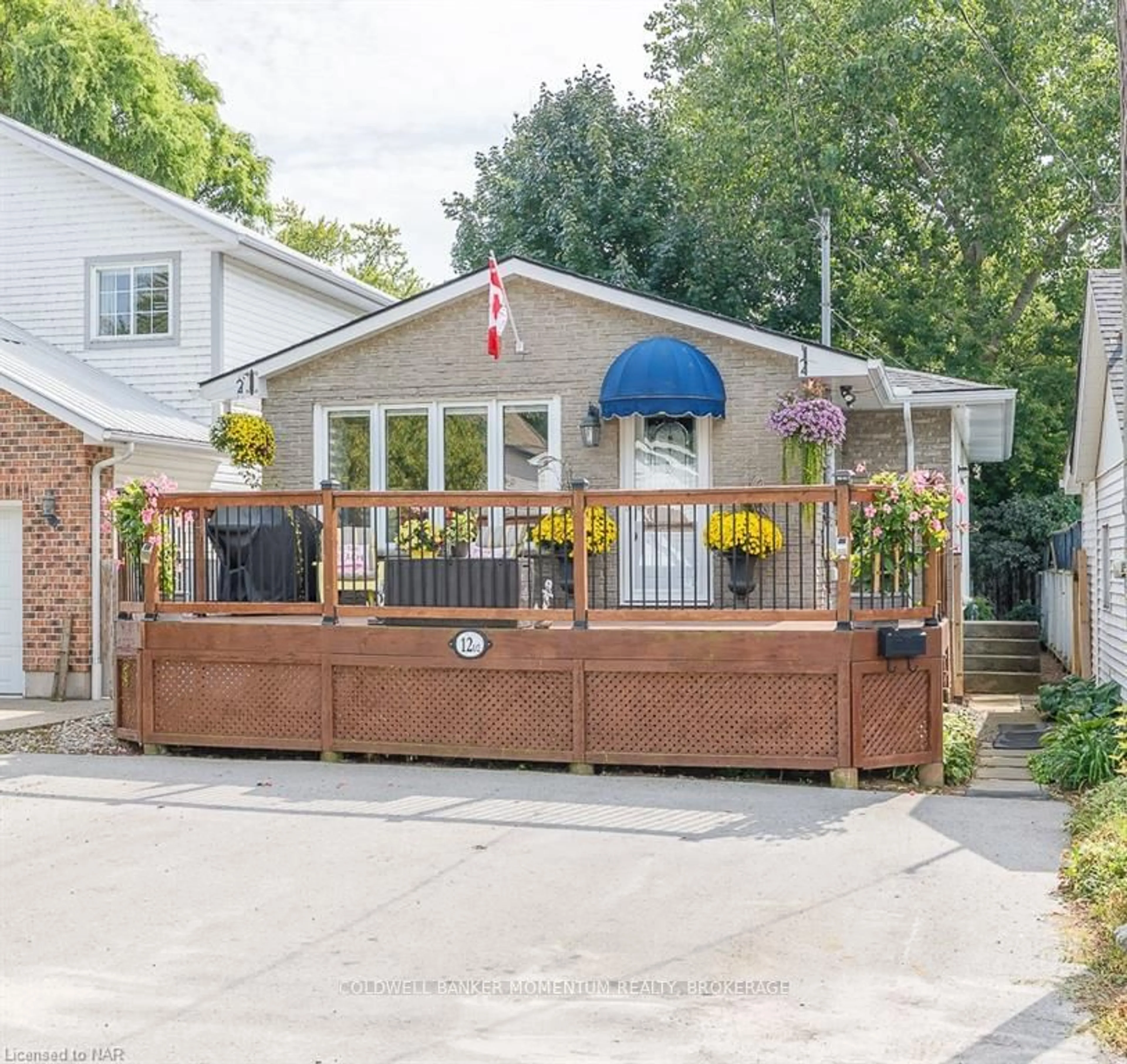 Patio, the fenced backyard for 12 1/2 BEACHAVEN Dr, St. Catharines Ontario L2M 1A4