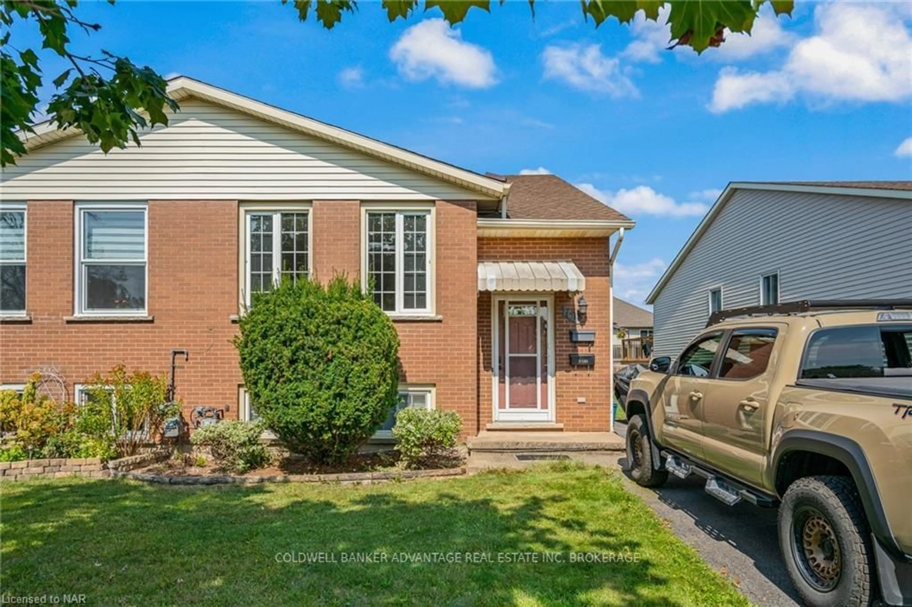 Frontside or backside of a home, the street view for 168 WINDSOR St, Welland Ontario L3C 6T6