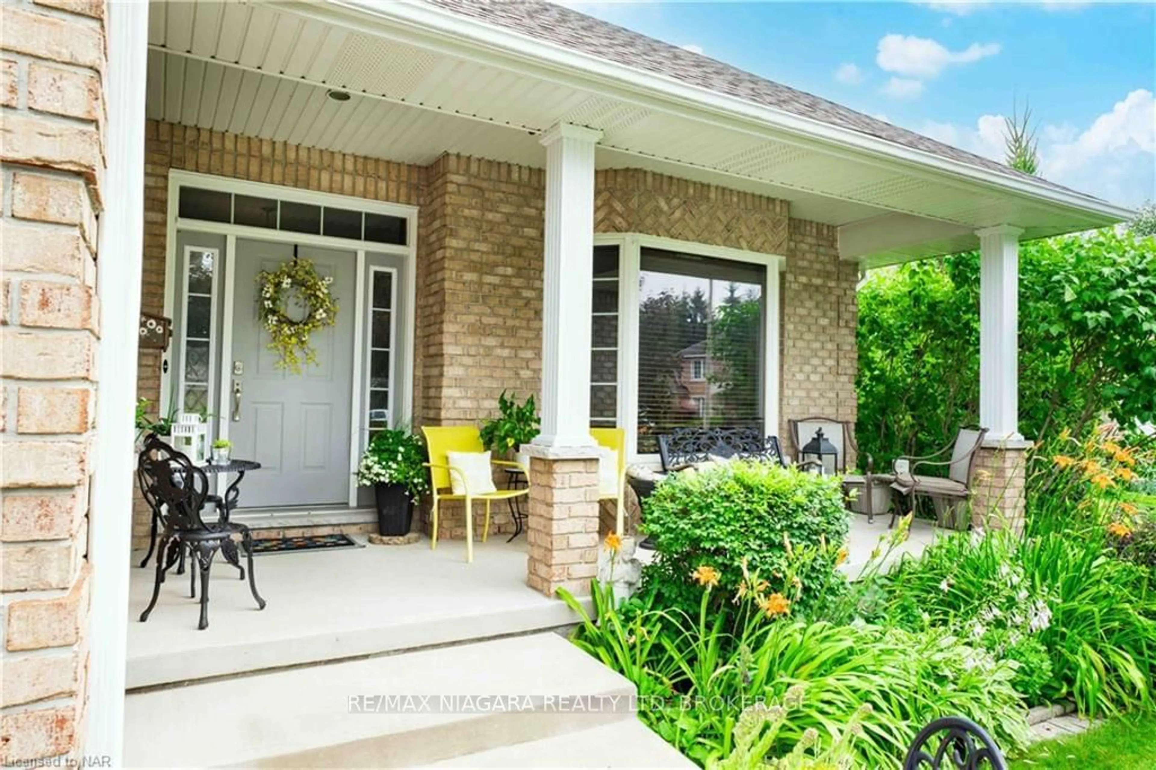 Patio, cottage for 6287 EMMA St, Niagara Falls Ontario L2J 4H2