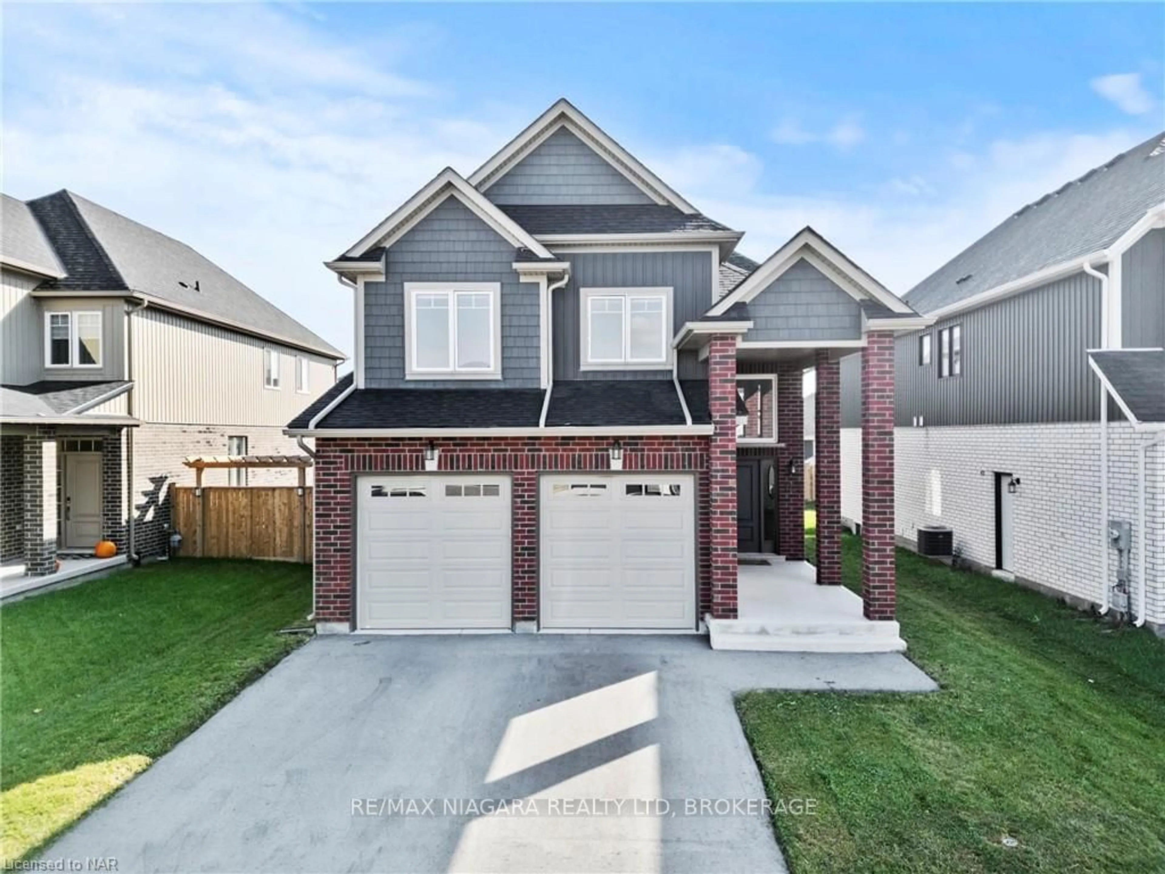 Frontside or backside of a home, the street view for 141 SUSAN Dr, Pelham Ontario L0S 1E6