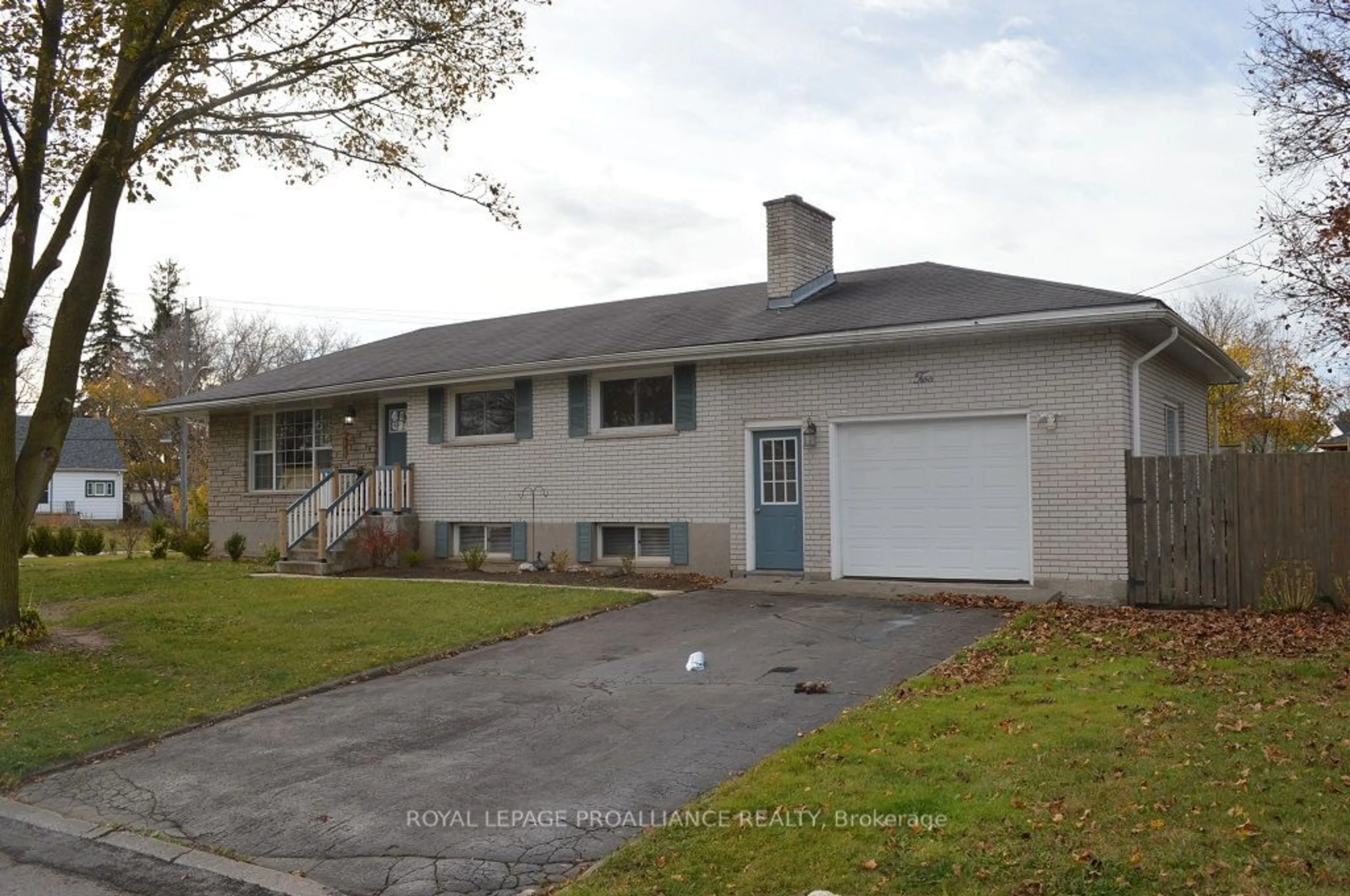 Frontside or backside of a home, the street view for 2 Armour Cres, Quinte West Ontario K8V 2V8