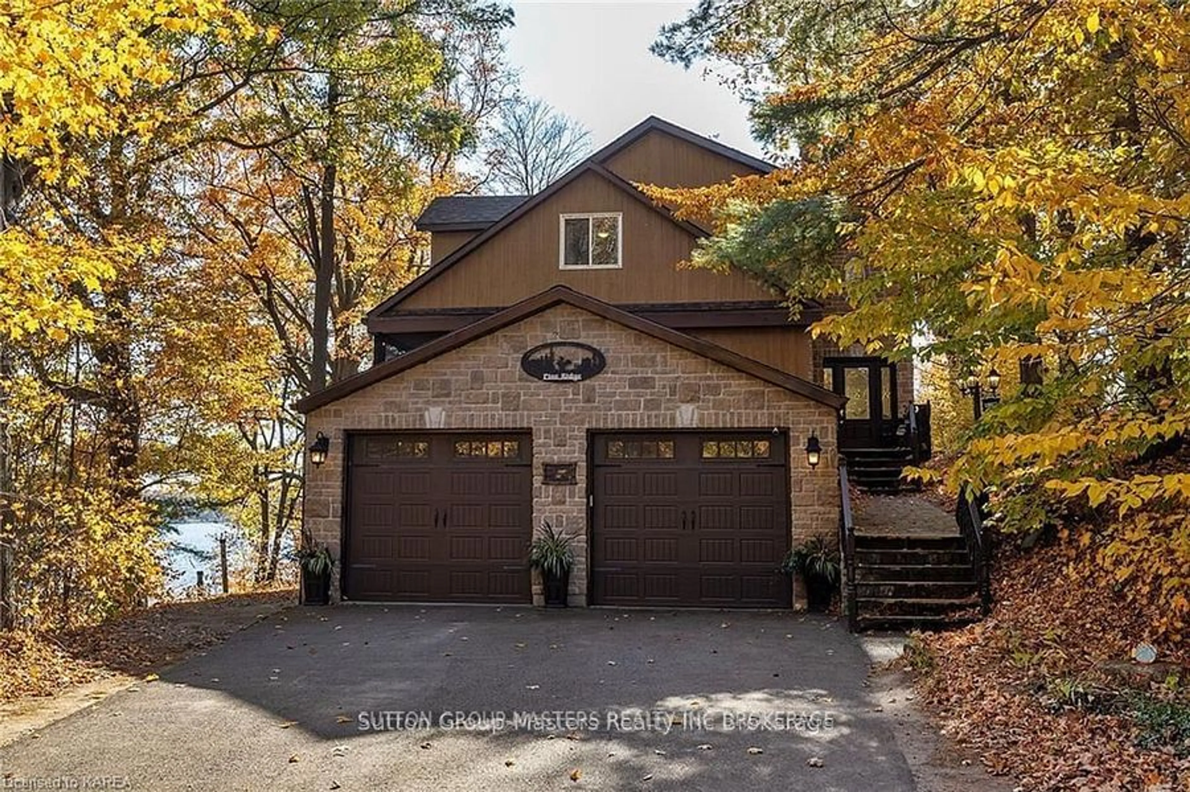 A pic from exterior of the house or condo, cottage for 4216 Pine Ridge Dr, South Frontenac Ontario K0H 2W0