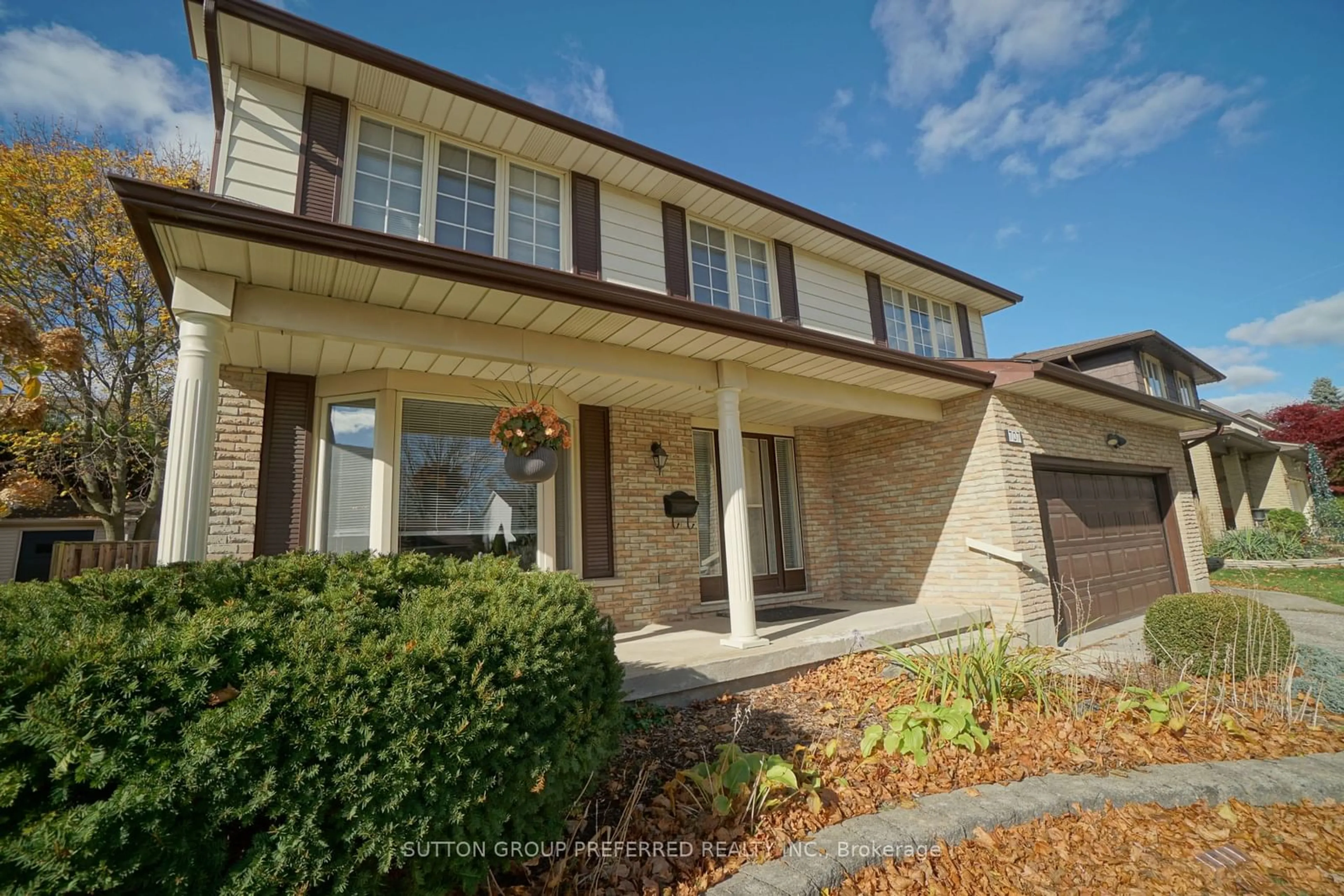 A pic from exterior of the house or condo, the street view for 707 Cranbrook Rd, London Ontario N6K 3H7