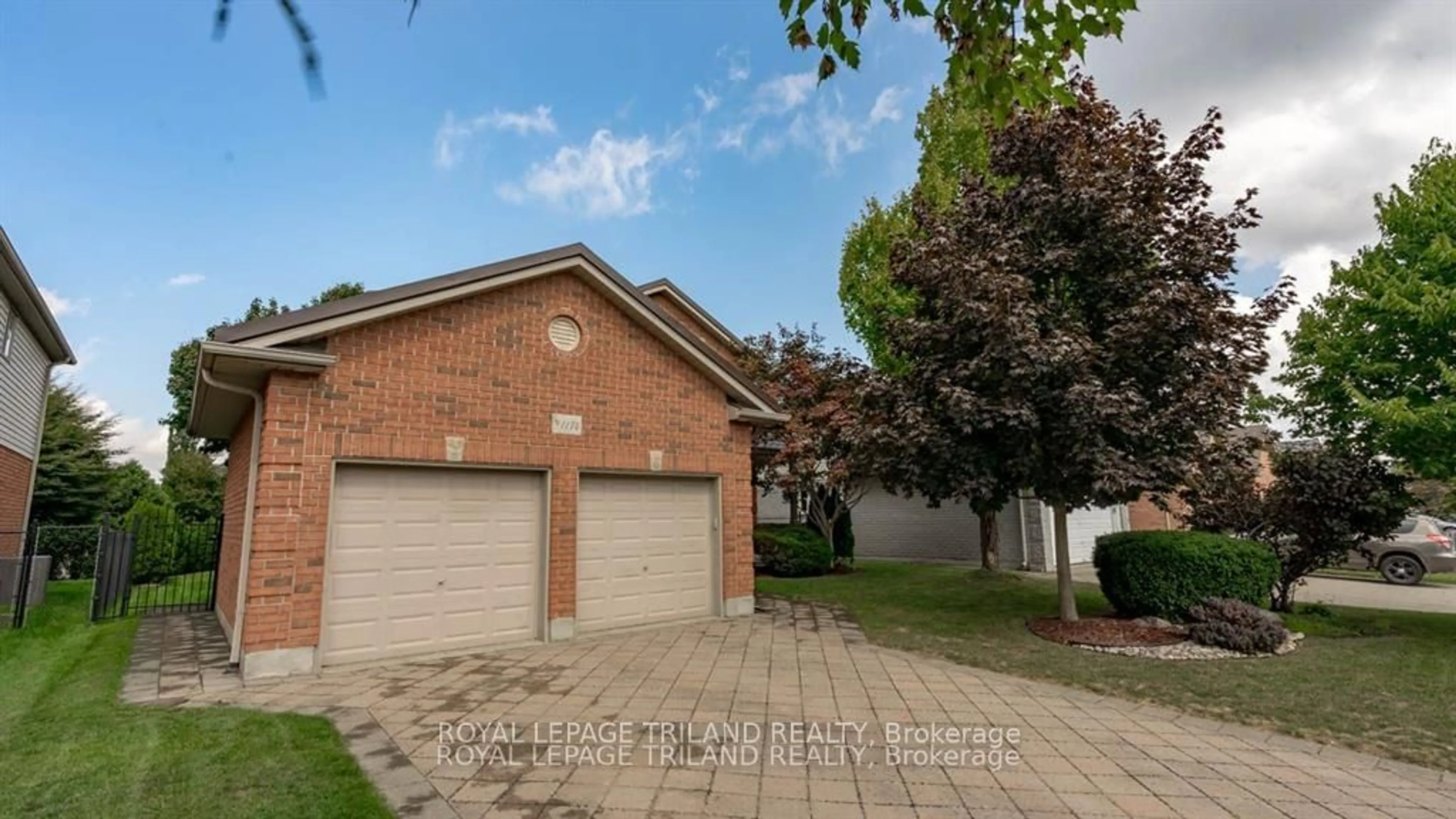 Frontside or backside of a home, the street view for 1174 Aintree Rd, London Ontario N6H 5R1