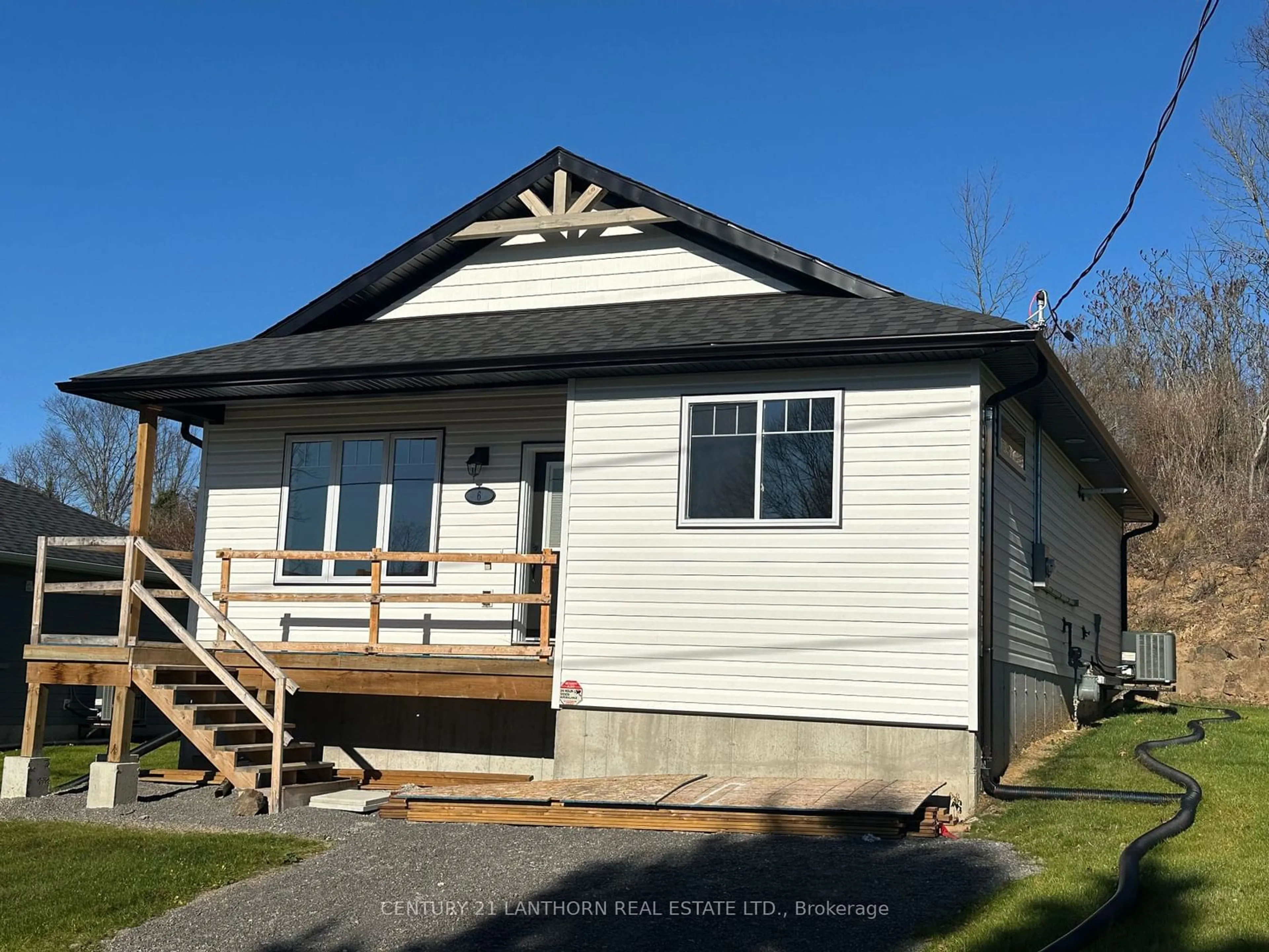 Frontside or backside of a home, cottage for 6 Gladstone St, Madoc Ontario K0K 2K0