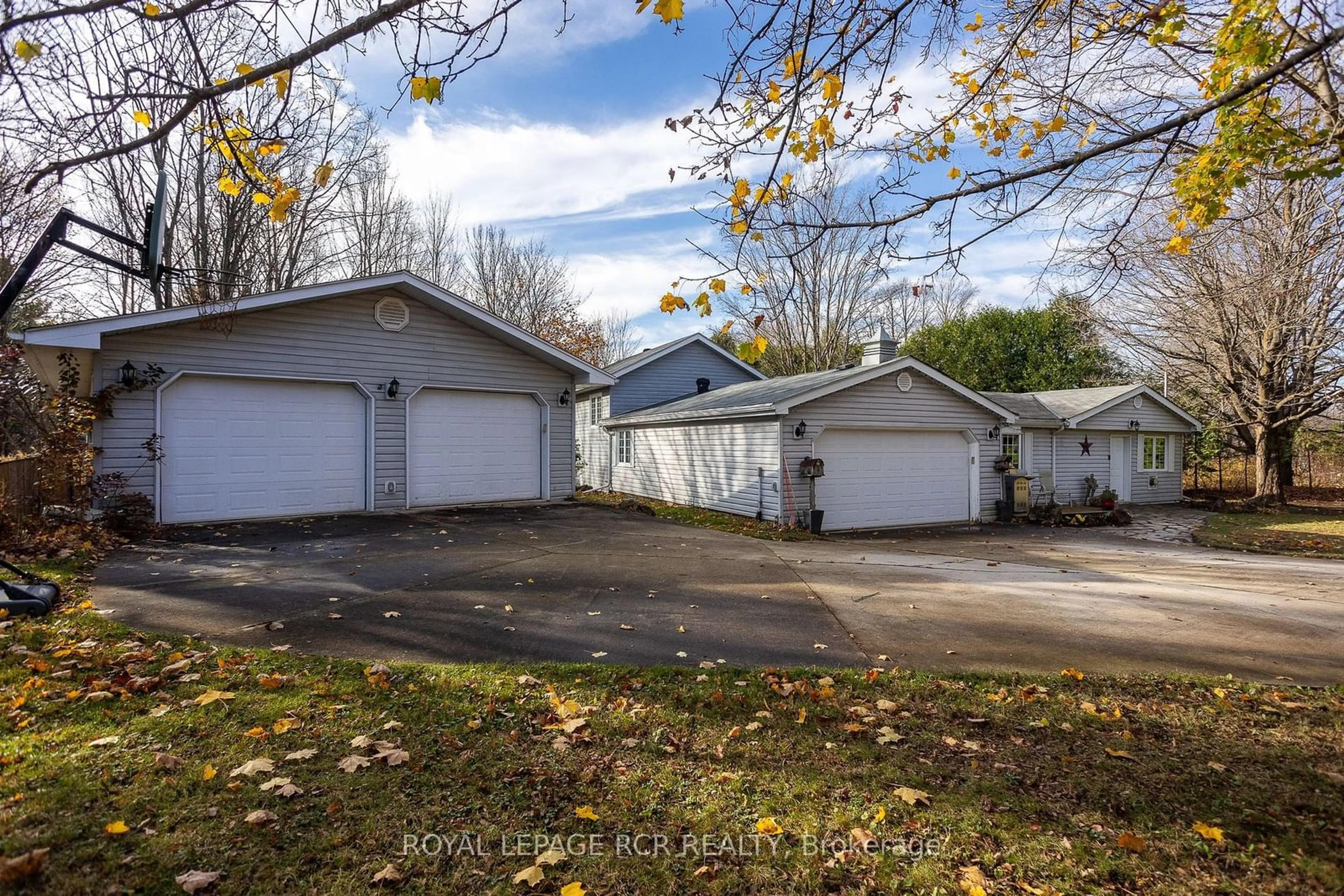 A pic from exterior of the house or condo, the street view for 202 North St, Grey Highlands Ontario N0C 1E0