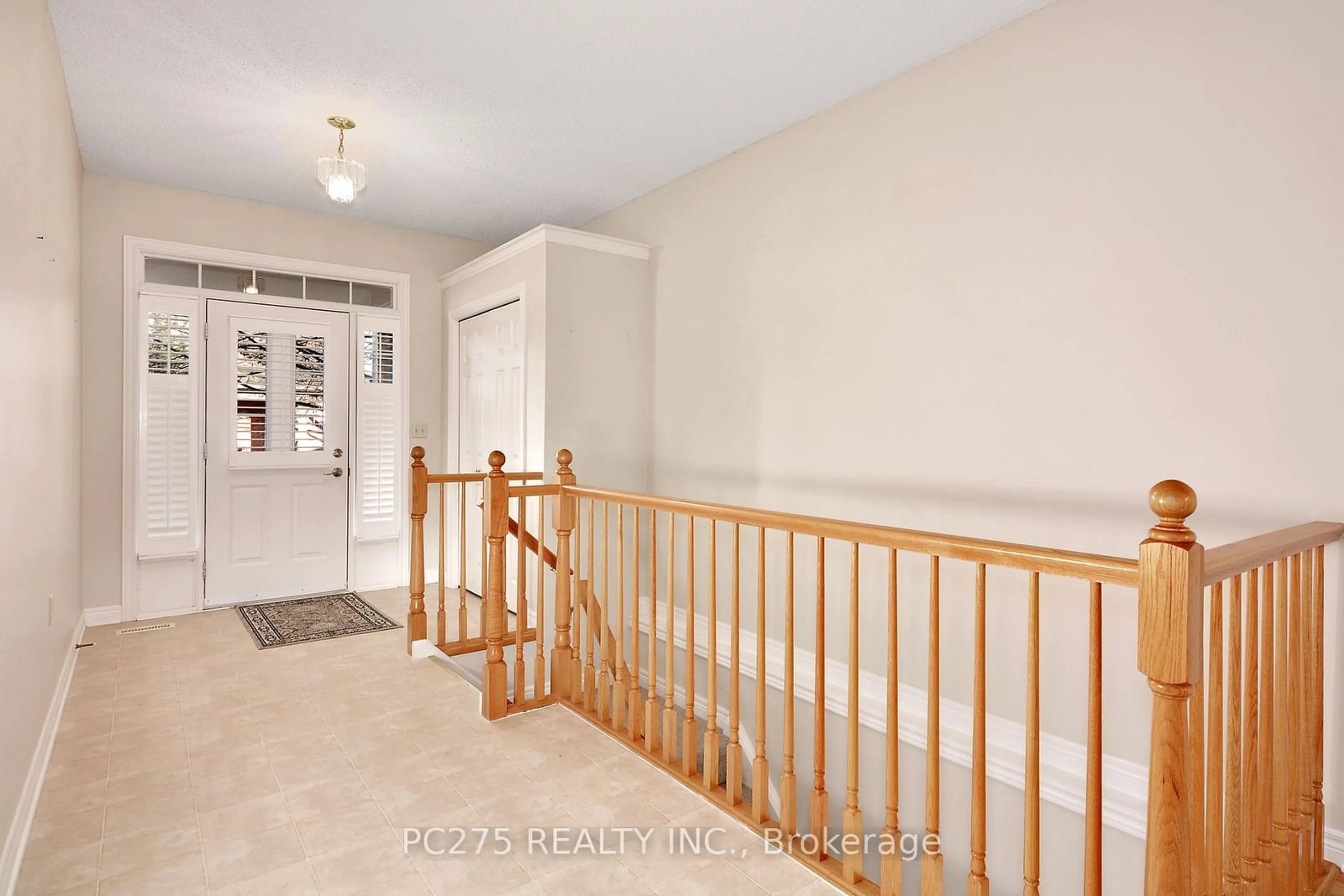 Indoor entryway, wood floors for 2025 Meadowgate Blvd #243, London Ontario N6M 1K9