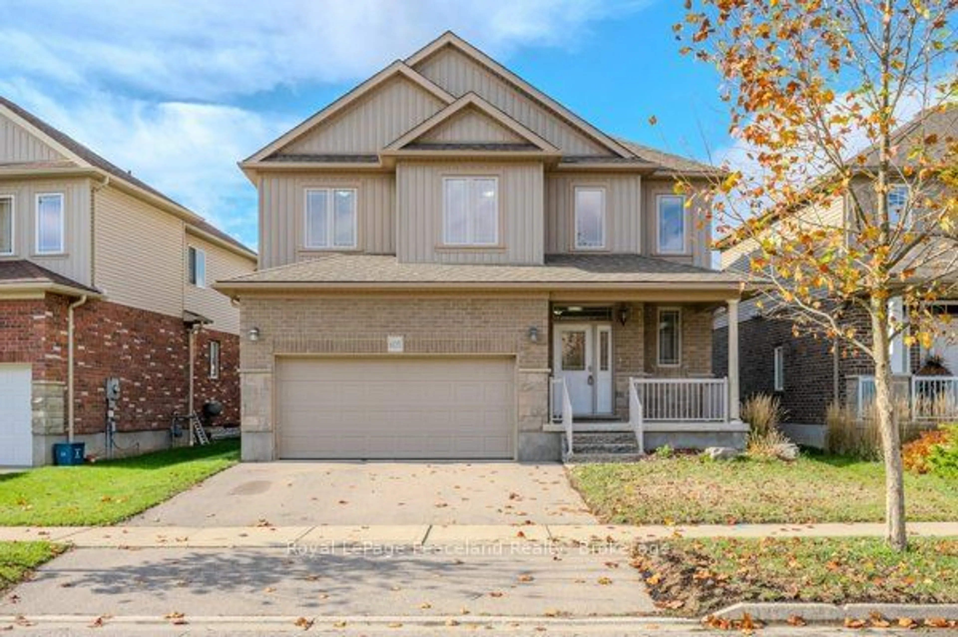 Frontside or backside of a home, the street view for 605 Sundew Dr, Waterloo Ontario N2V 0B9