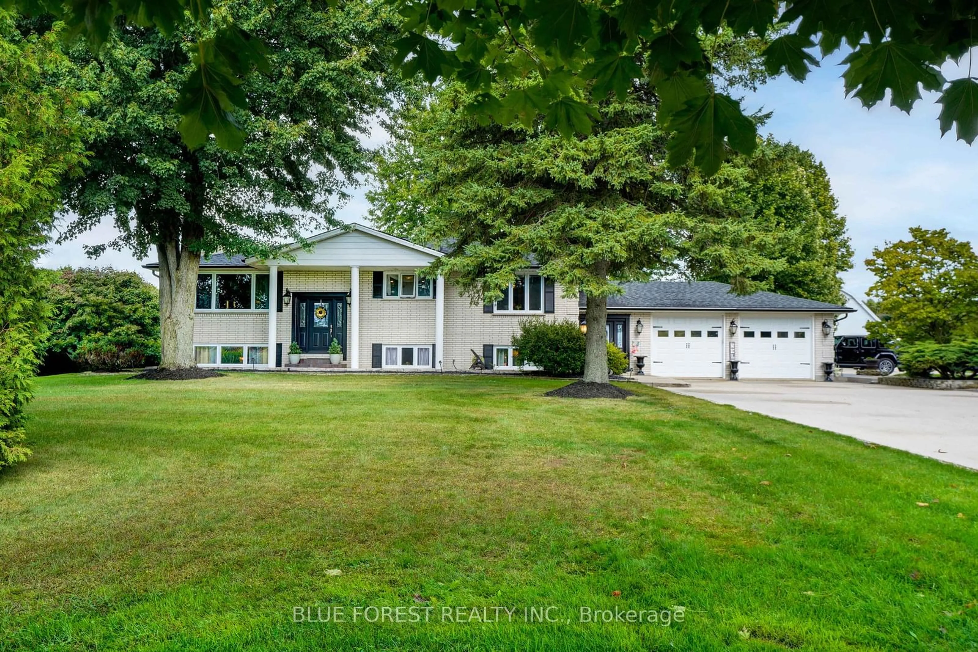 Frontside or backside of a home, the street view for 10996 Furnival Rd, West Elgin Ontario N0L 2C0