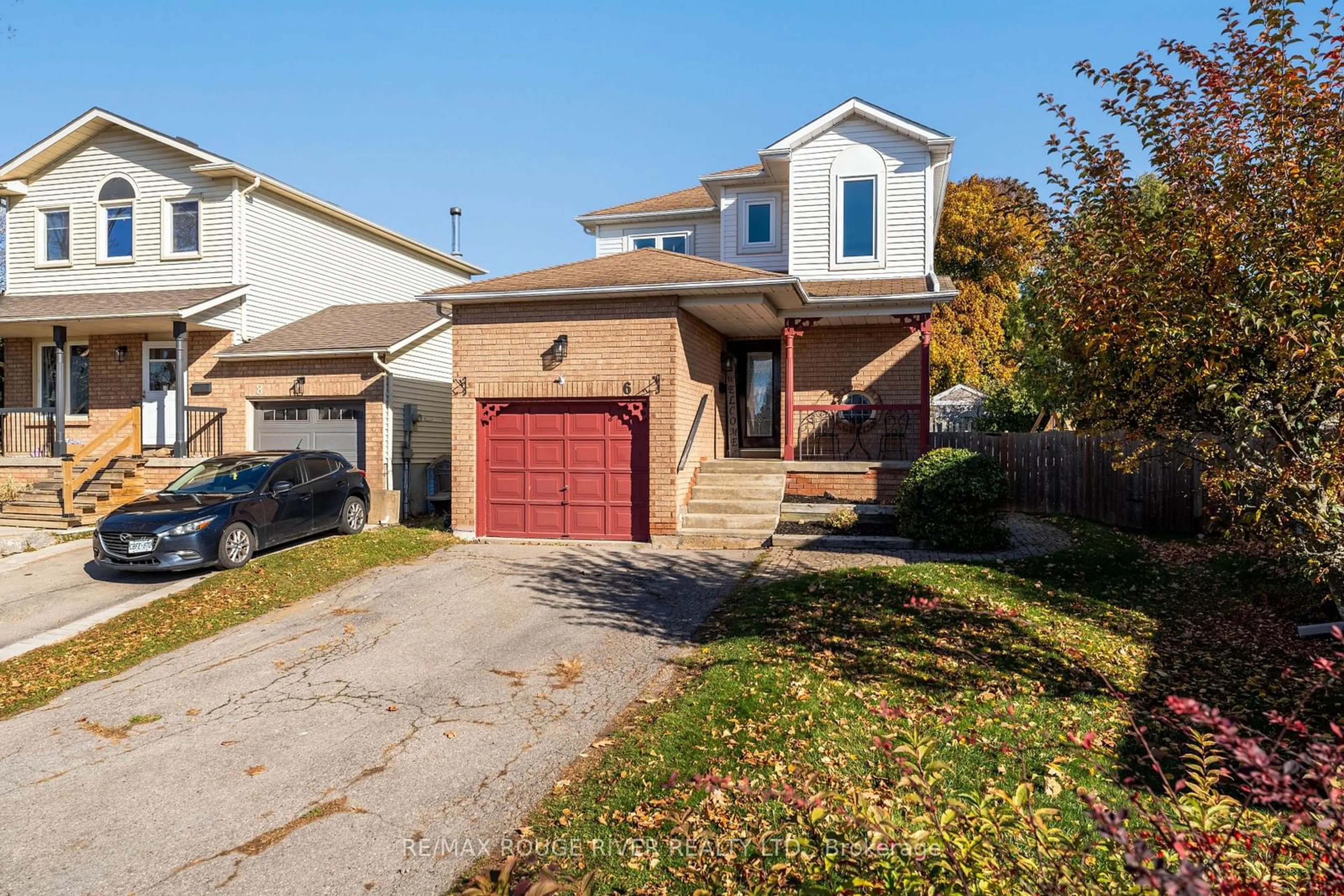 Frontside or backside of a home, cottage for 6 Chalk Crt, Port Hope Ontario L1A 4G4