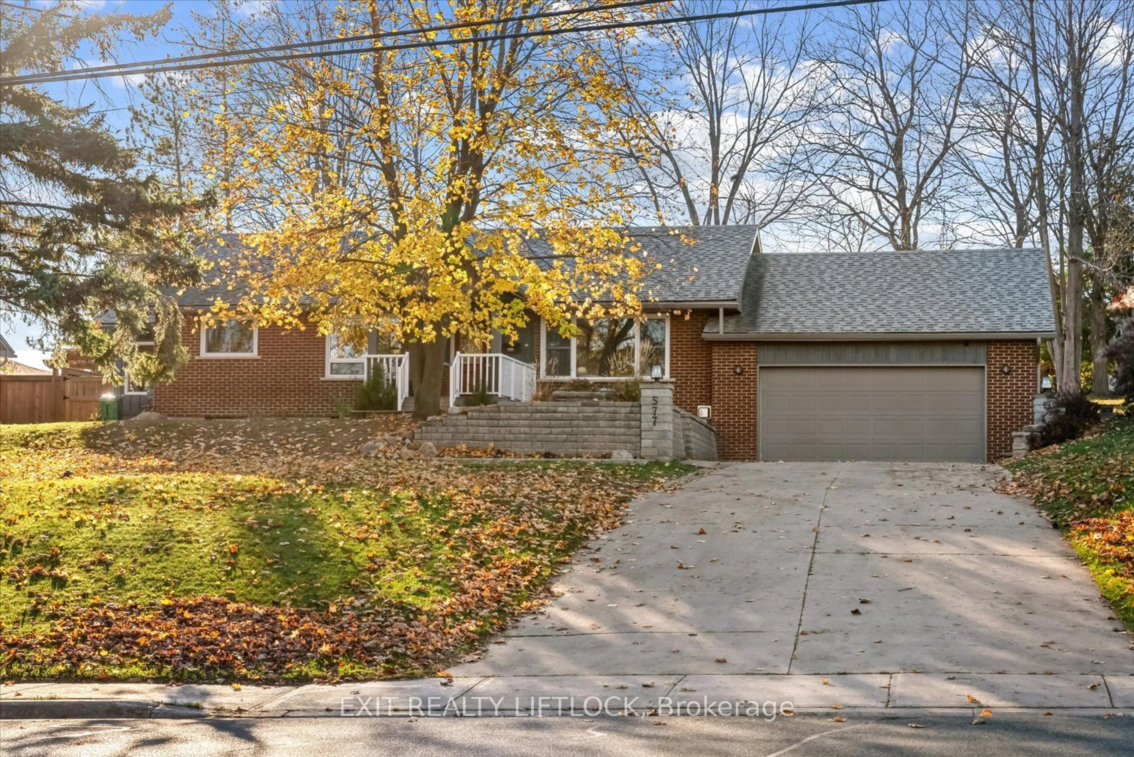 Frontside or backside of a home, the street view for 577 Spillsbury Dr, Peterborough Ontario K9K 1K6