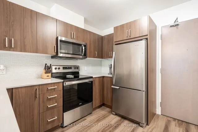 Additional property image - 467 Charlton Ave Unit 101