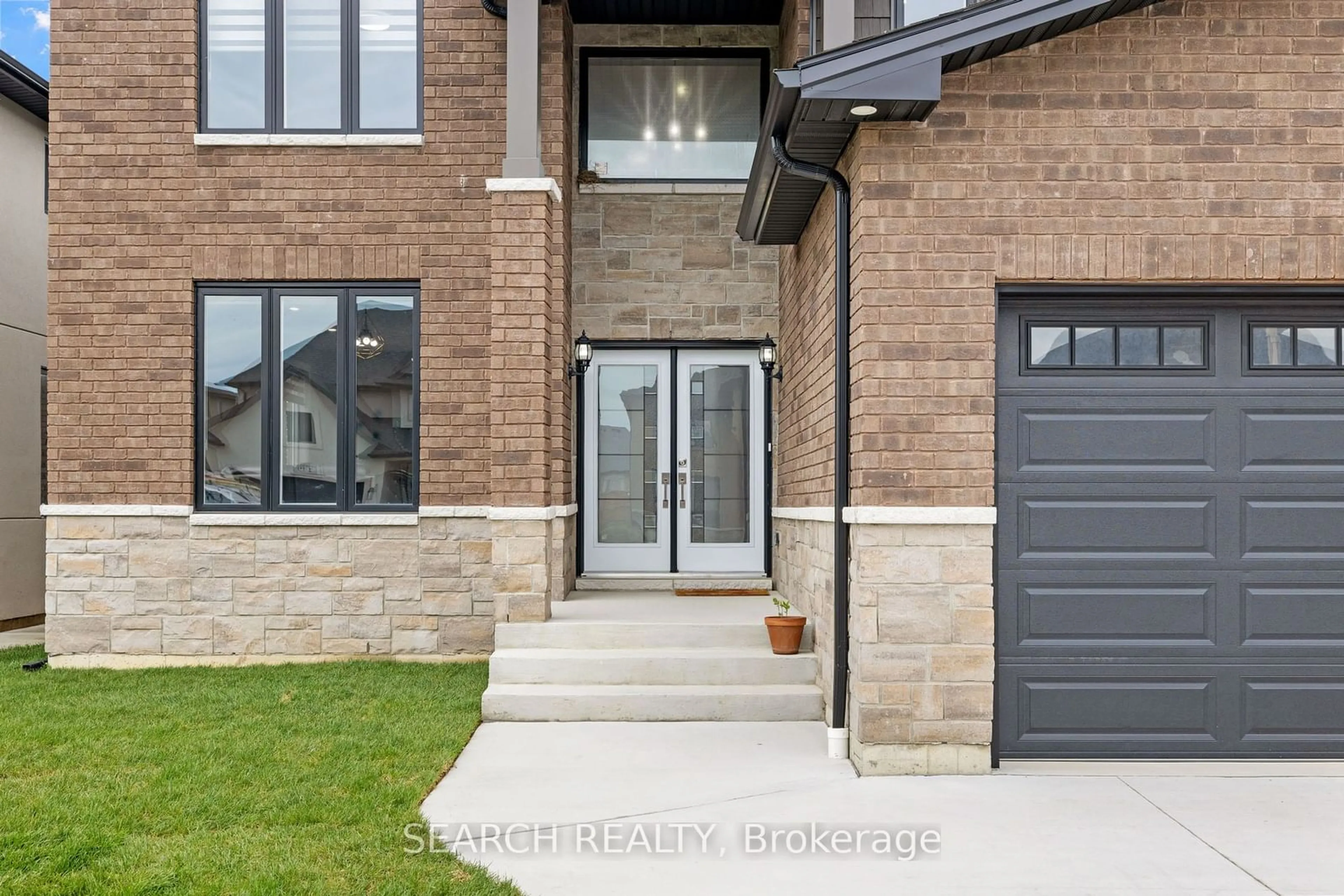 Home with brick exterior material for 146 Tuscany Tr, Chatham-Kent Ontario N7M 0R9