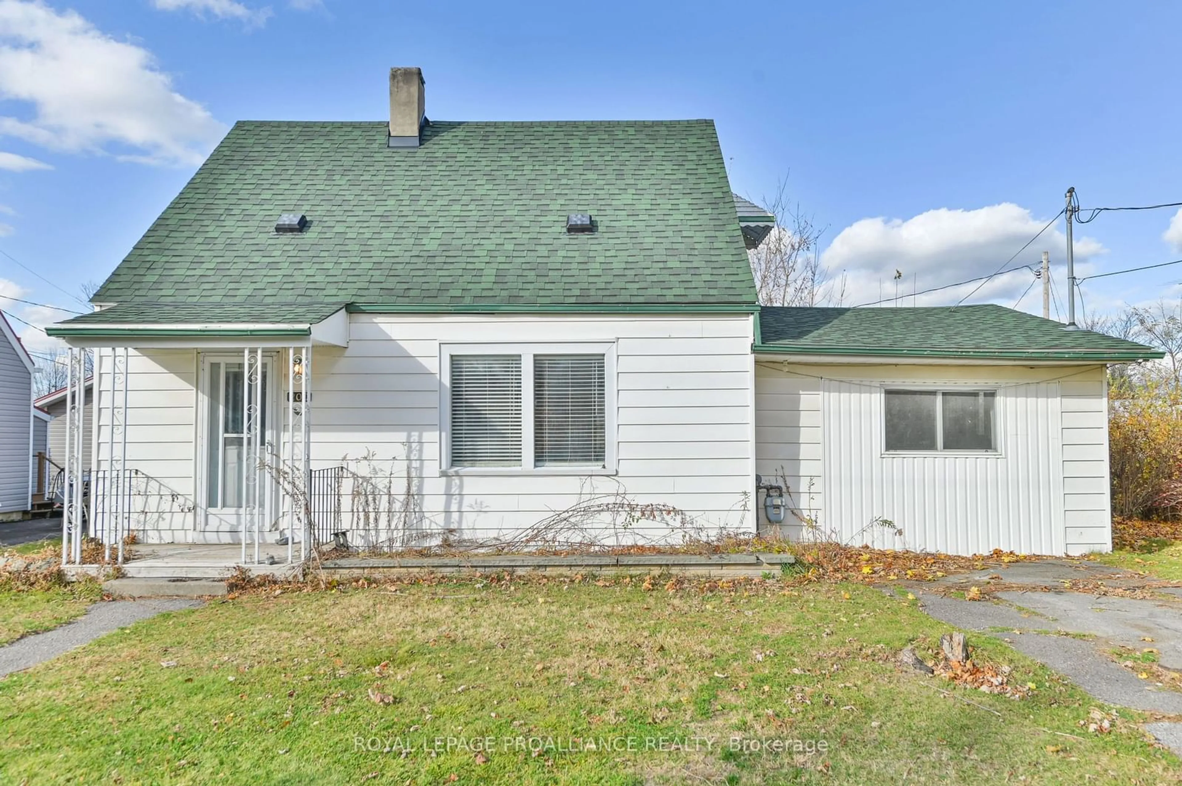 Frontside or backside of a home, cottage for 200 First St, Trent Hills Ontario K0L 1L0