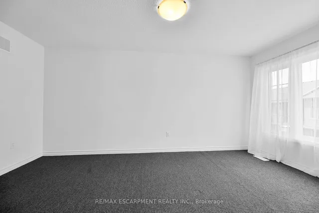 Additional property image - 61 Soho St Unit 42