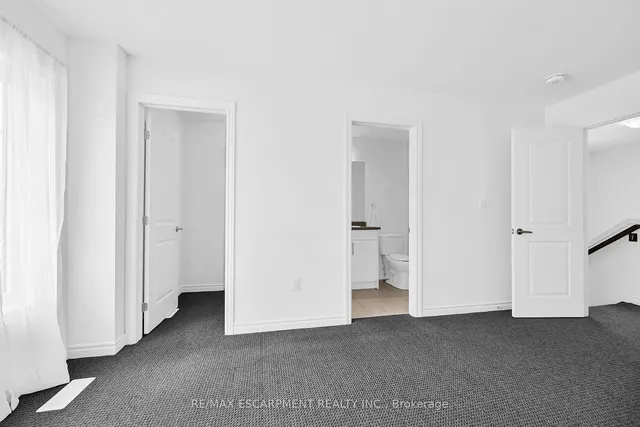 Additional property image - 61 Soho St Unit 42