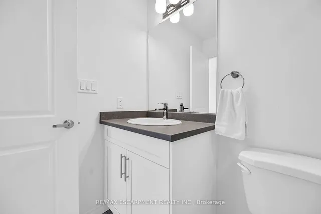 Additional property image - 61 Soho St Unit 42