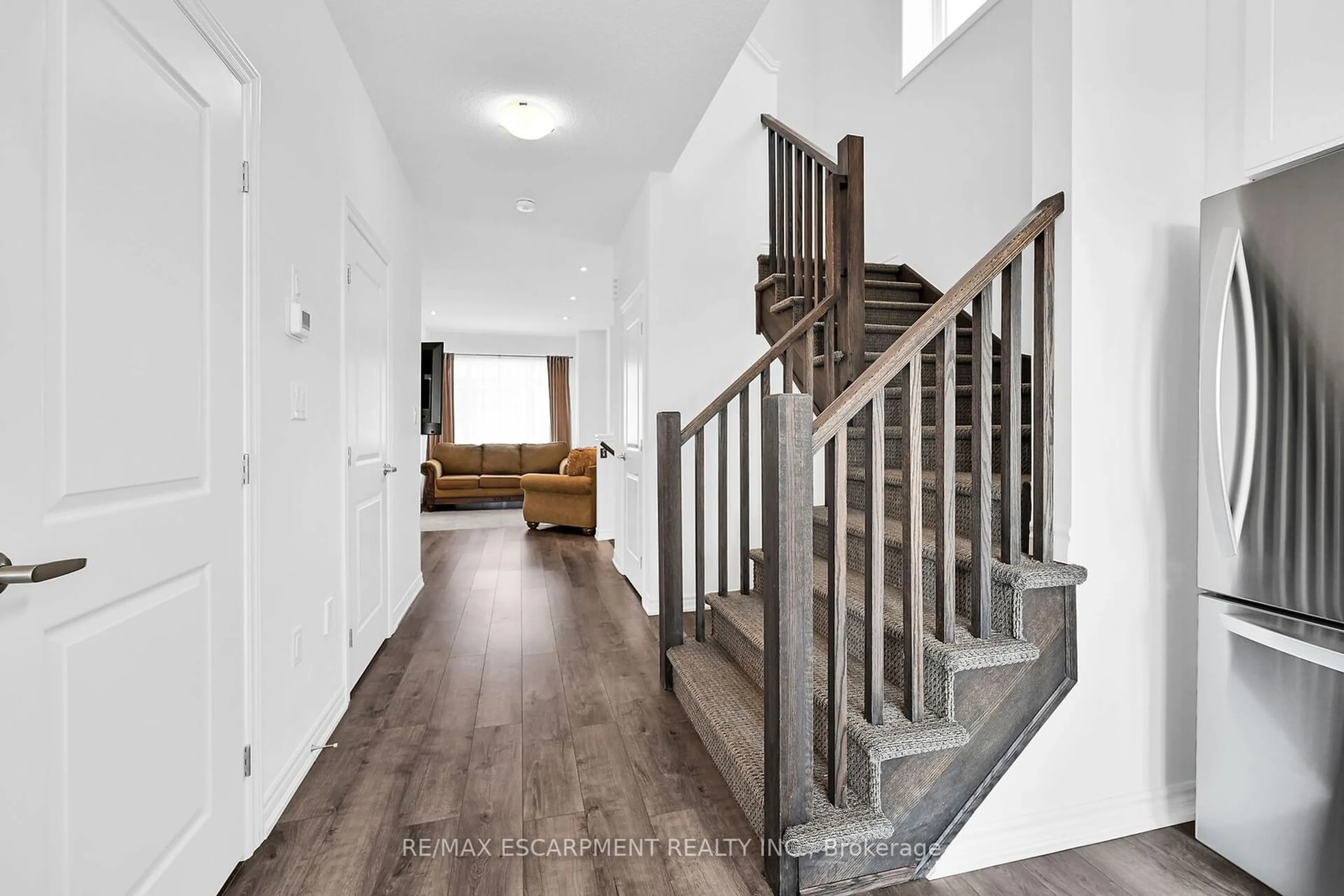 Stairs for 61 Soho St #42, Hamilton Ontario L8J 0M6