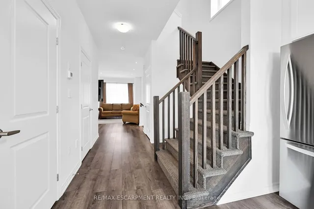 Additional property image - 61 Soho St Unit 42