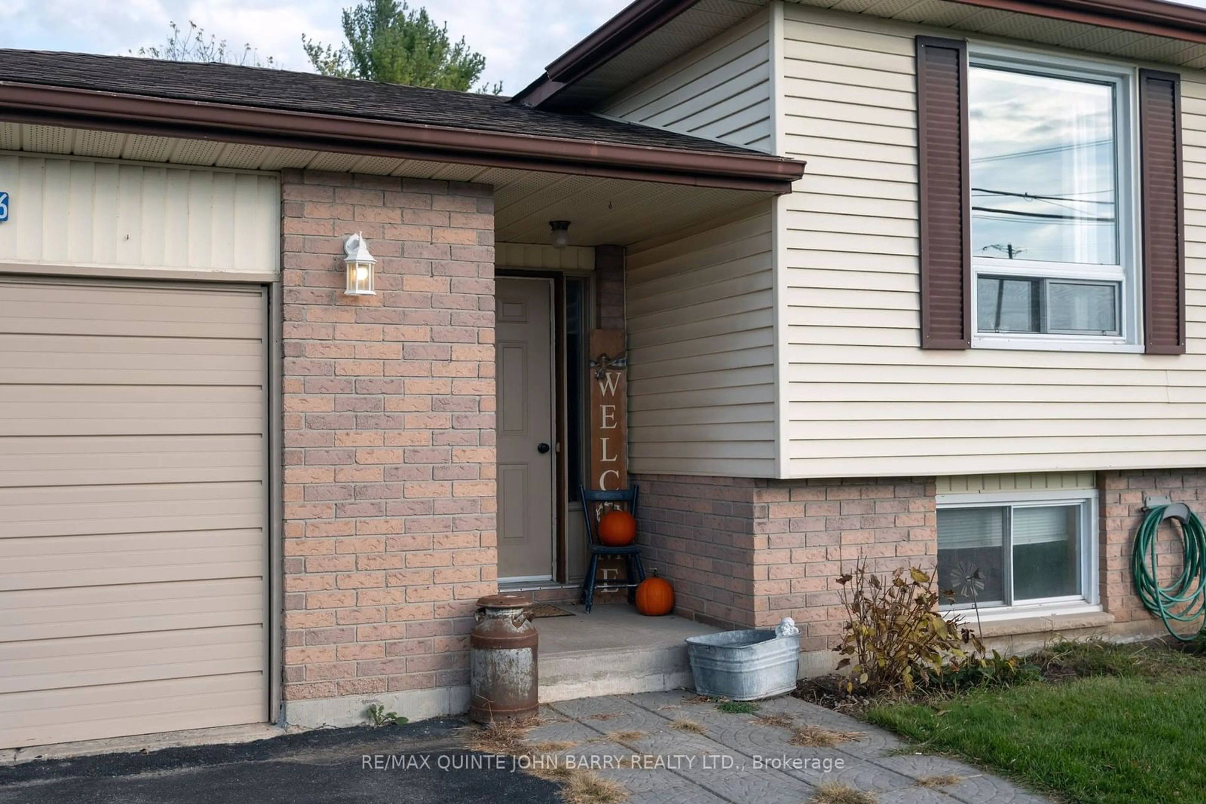 Frontside or backside of a home, cottage for 26 March St, Quinte West Ontario K0K 2C0