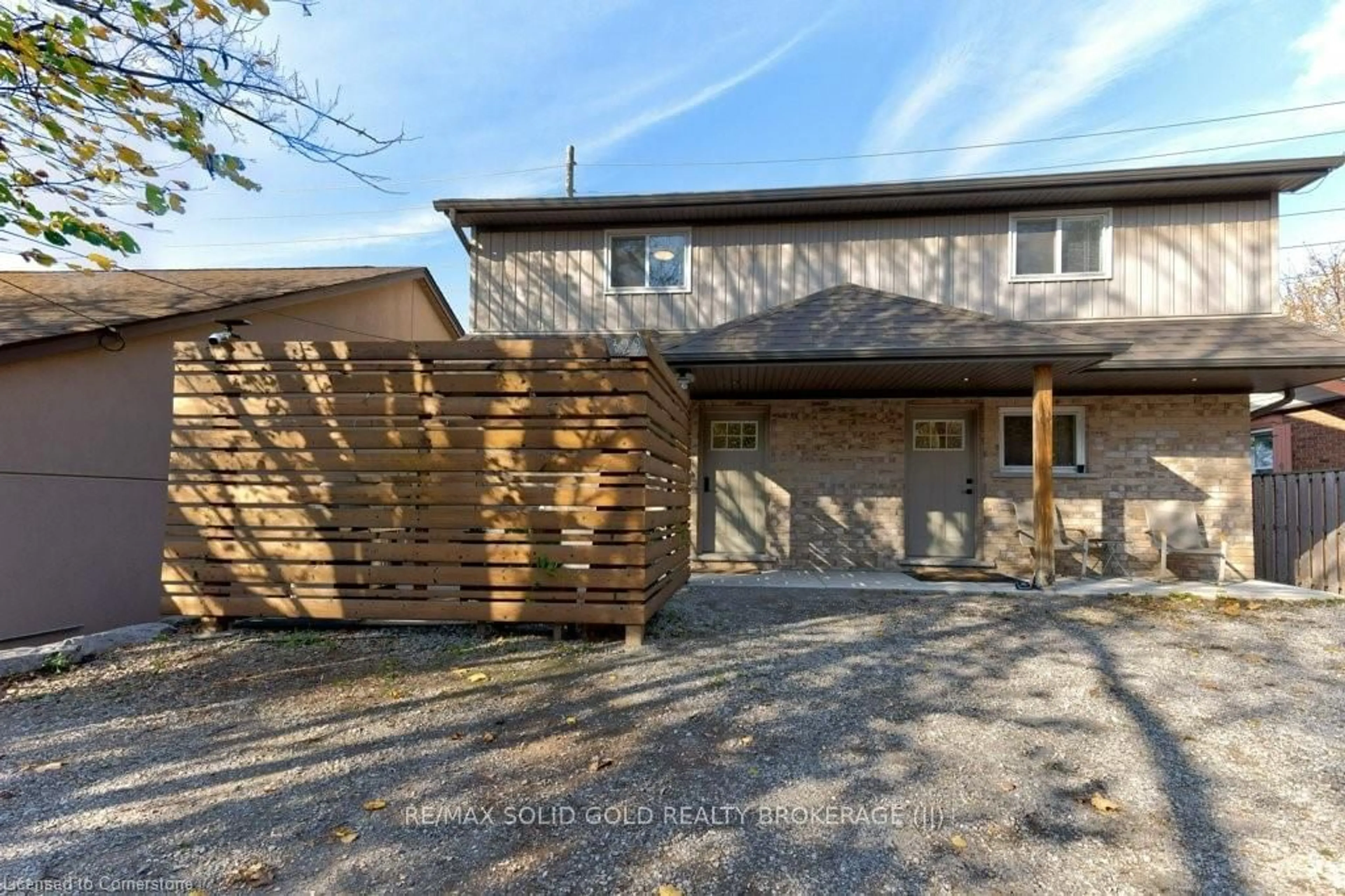 Frontside or backside of a home, cottage for 329 Victoria St, Kitchener Ontario N2H 5E1