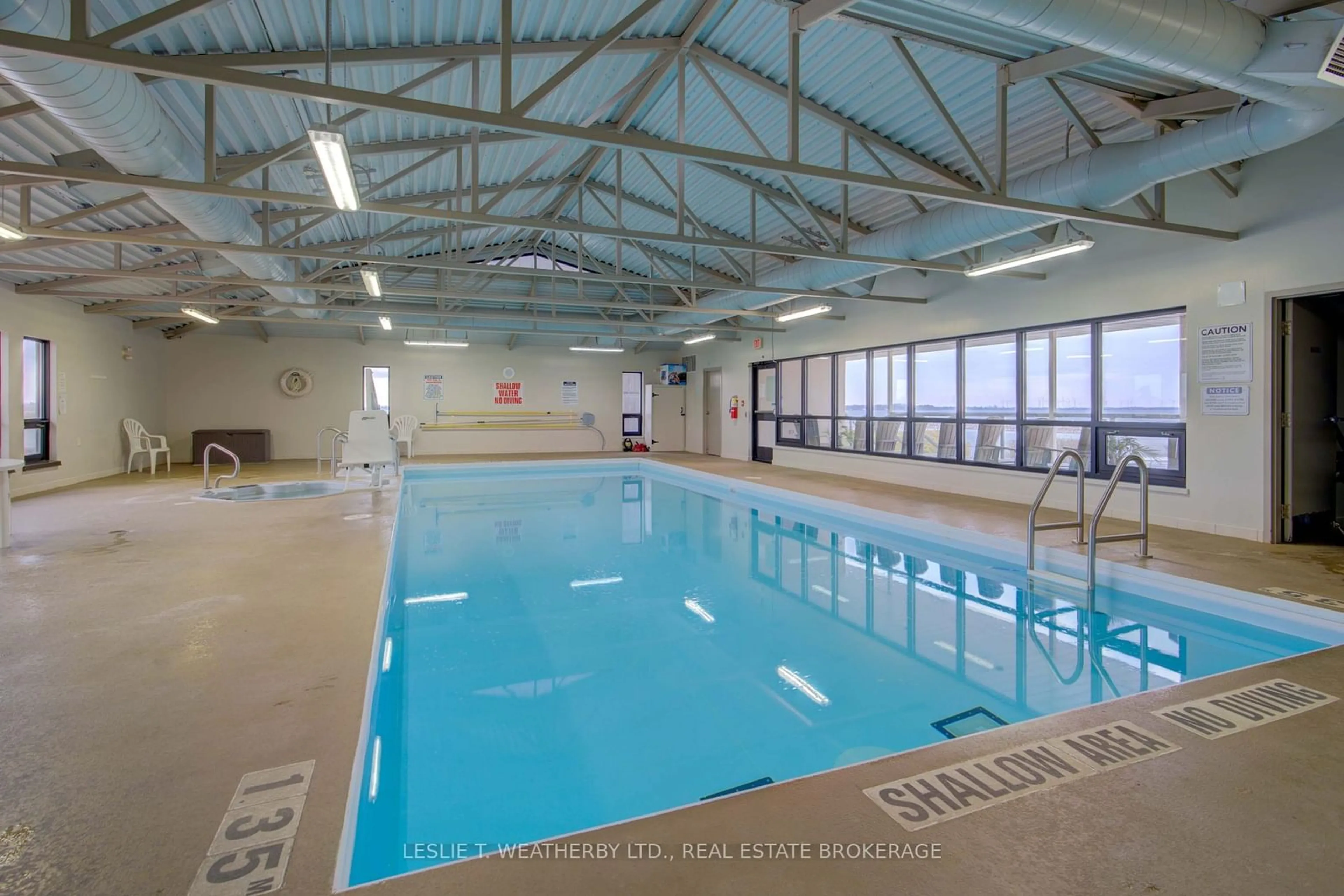 Indoor or outdoor pool for 185 Ontario St #602, Kingston Ontario K7L 2Y7