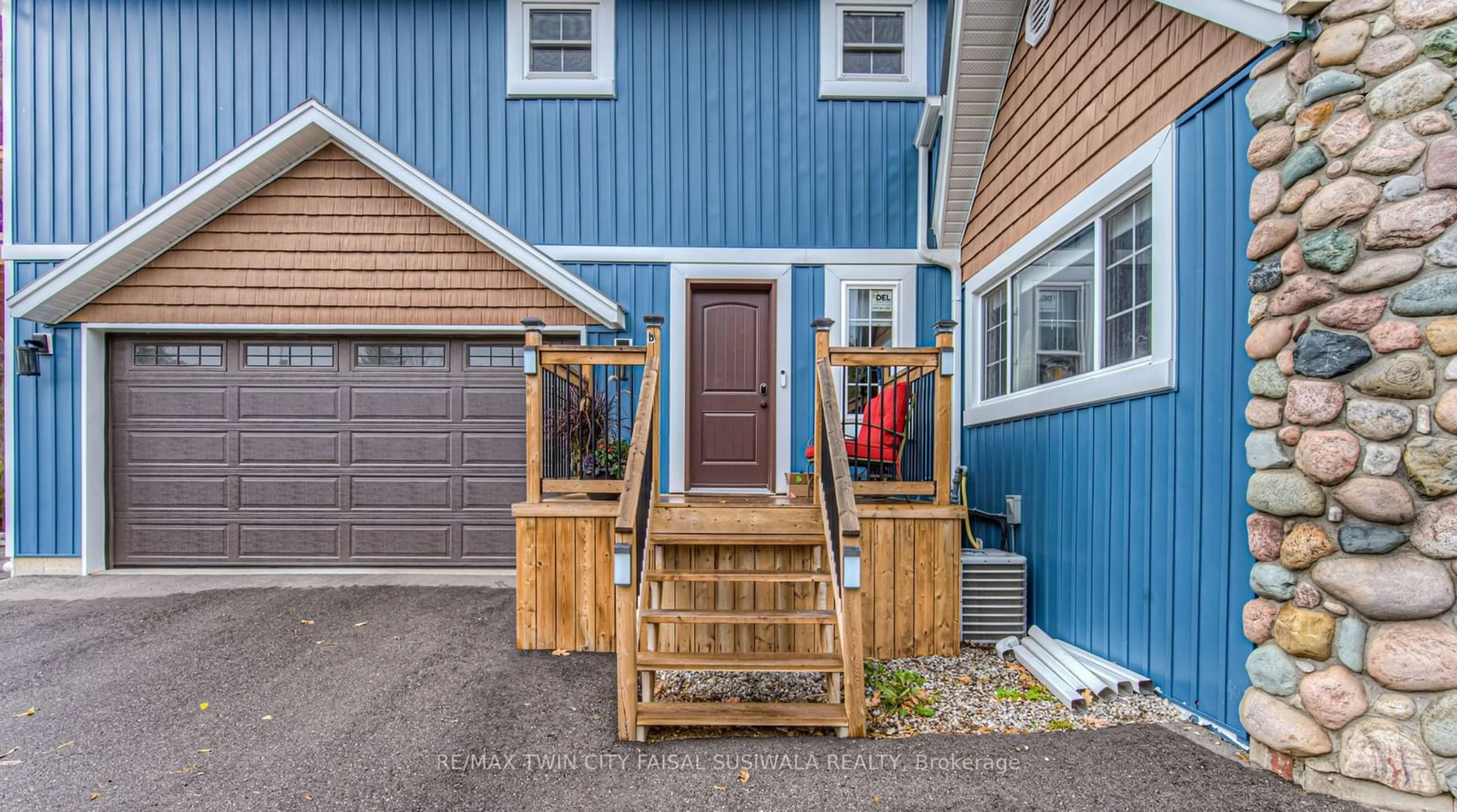 A pic from exterior of the house or condo, cottage for 40 Mill Creek Rd, Cambridge Ontario N1R 1J6