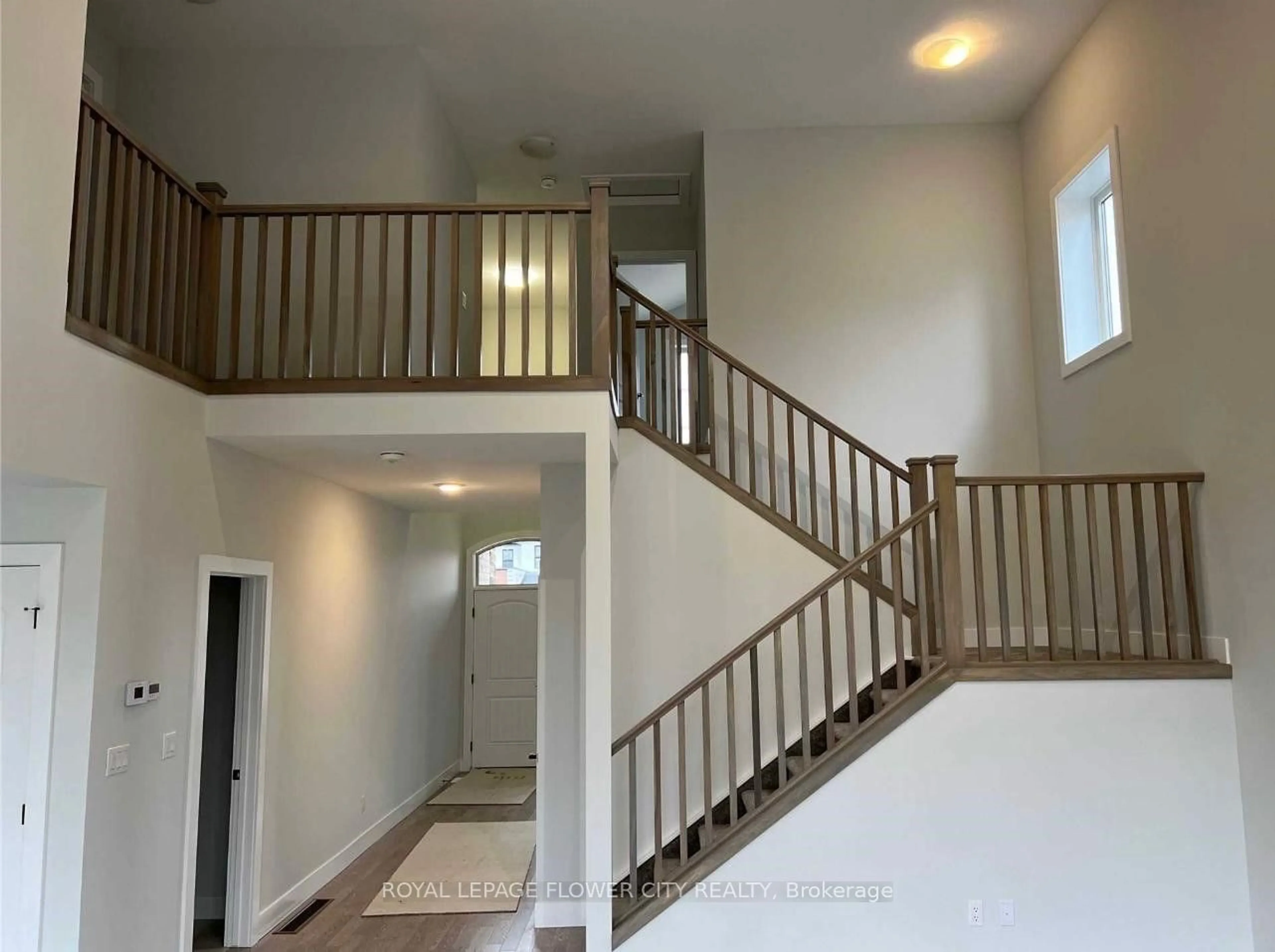 Indoor foyer, not visible floor for 62 Royal Cres, Southwold Ontario N5P 0G5