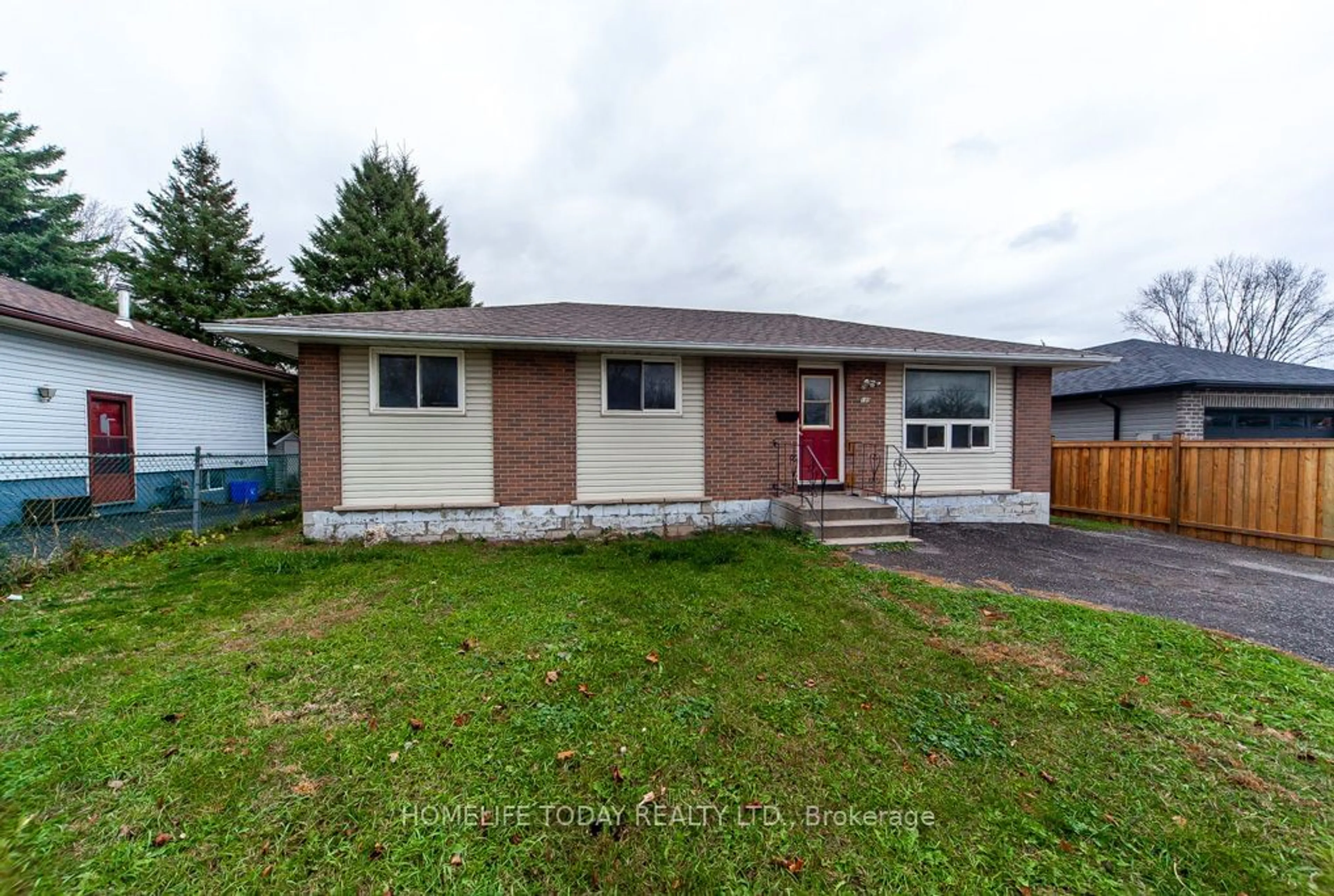 Frontside or backside of a home, the street view for 199 Reid St, Quinte West Ontario K8V 5W4