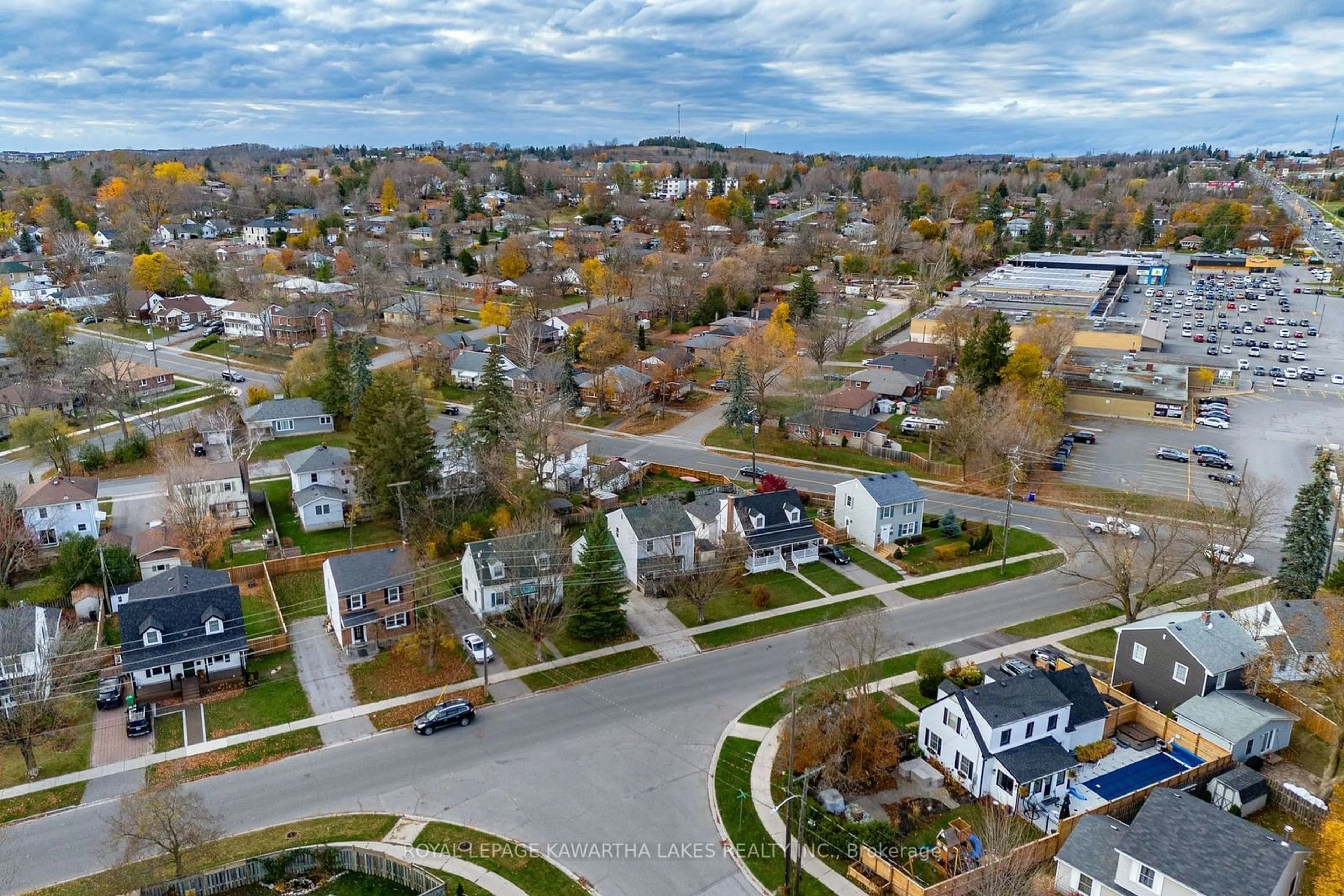 Frontside or backside of a home, the street view for 769 Chesterfield Ave, Peterborough Ontario K9H 4Y1