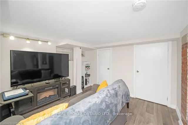 Additional property image - 117 Fairleigh Ave