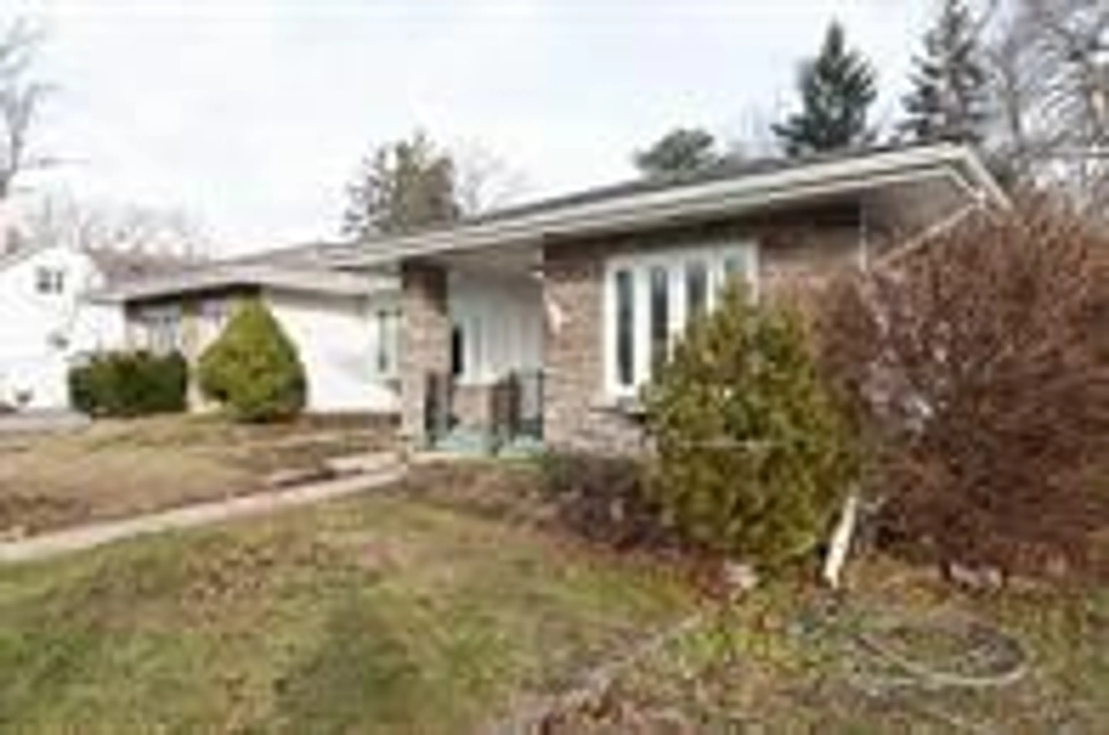 Frontside or backside of a home, cottage for 617 LOCK St, Haldimand Ontario N1A 1V9