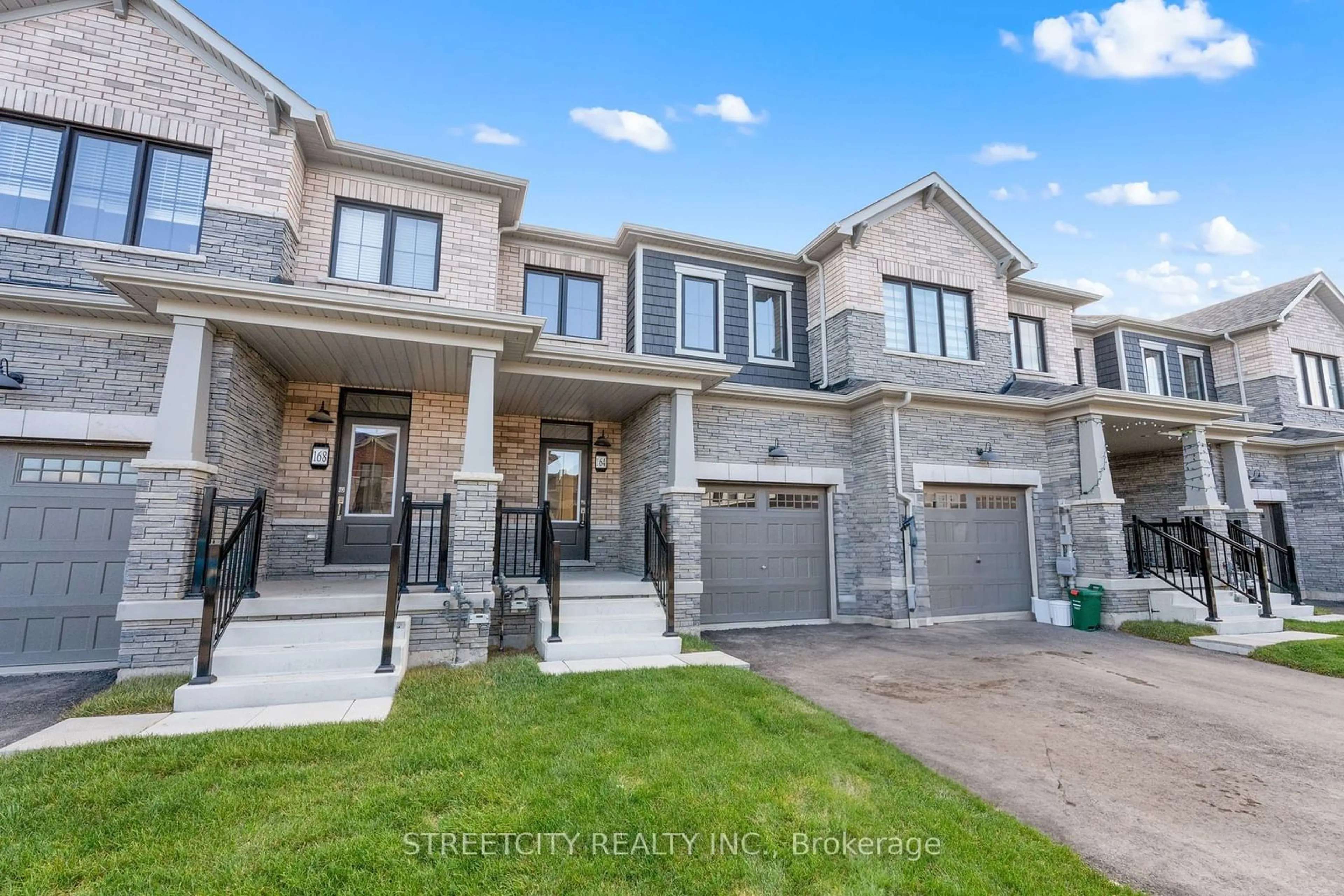 A pic from exterior of the house or condo, the street view for 164 Keelson St, Welland Ontario L3B 0M6