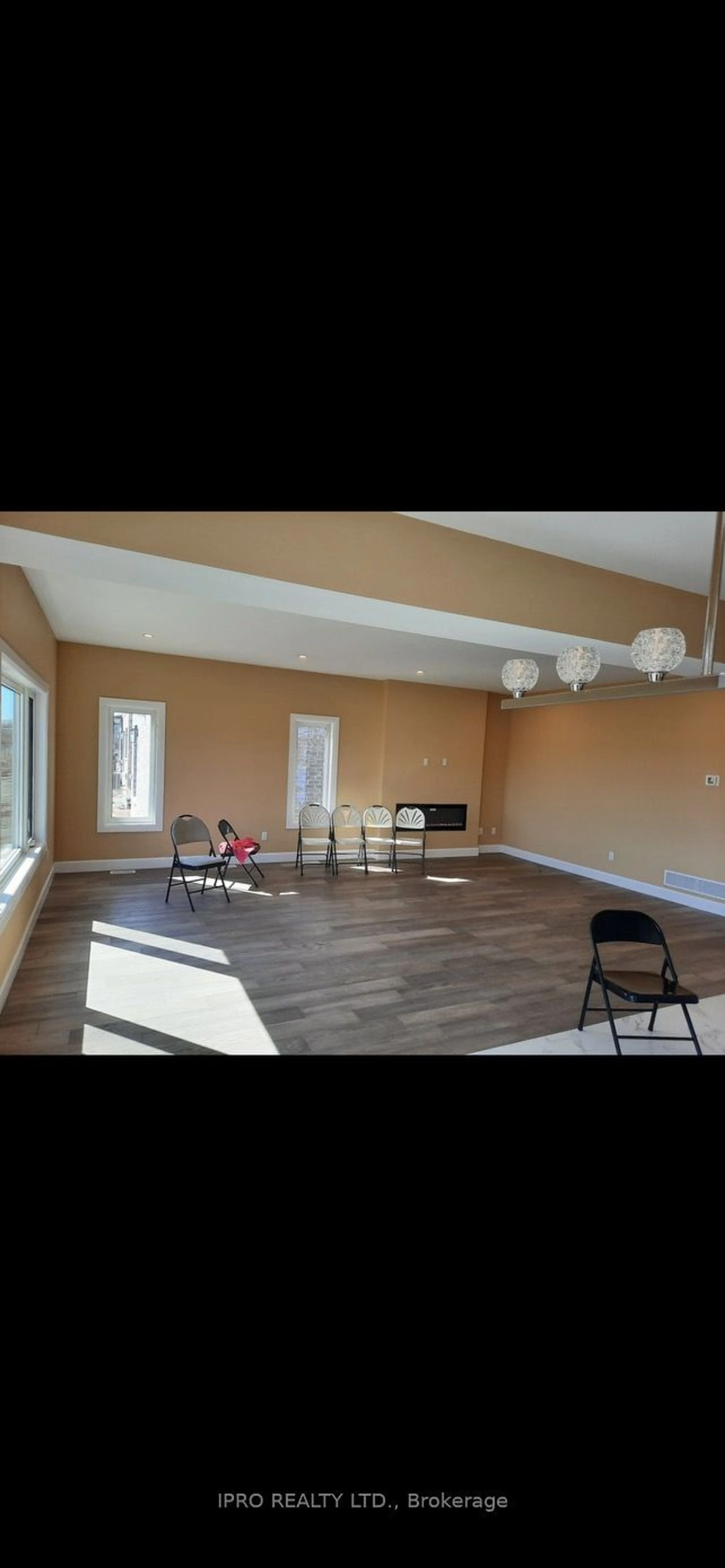 Other indoor space, wood floors for 3793 SOMERSTON Cres, London Ontario L6L 0G4