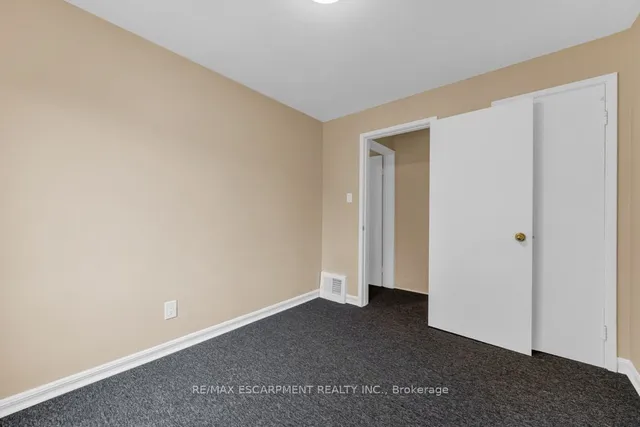 Additional property image - 34 SUMACH St