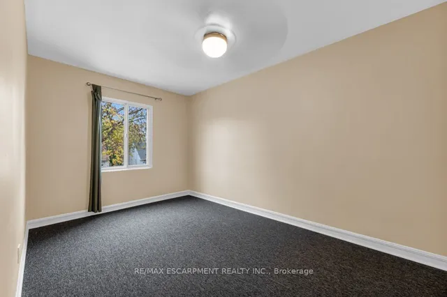 Additional property image - 34 SUMACH St