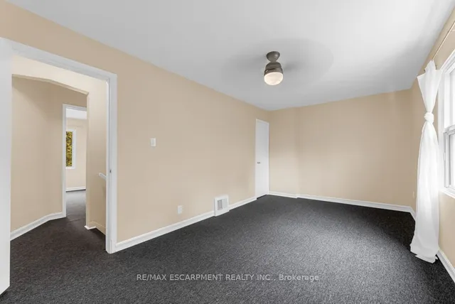 Additional property image - 34 SUMACH St