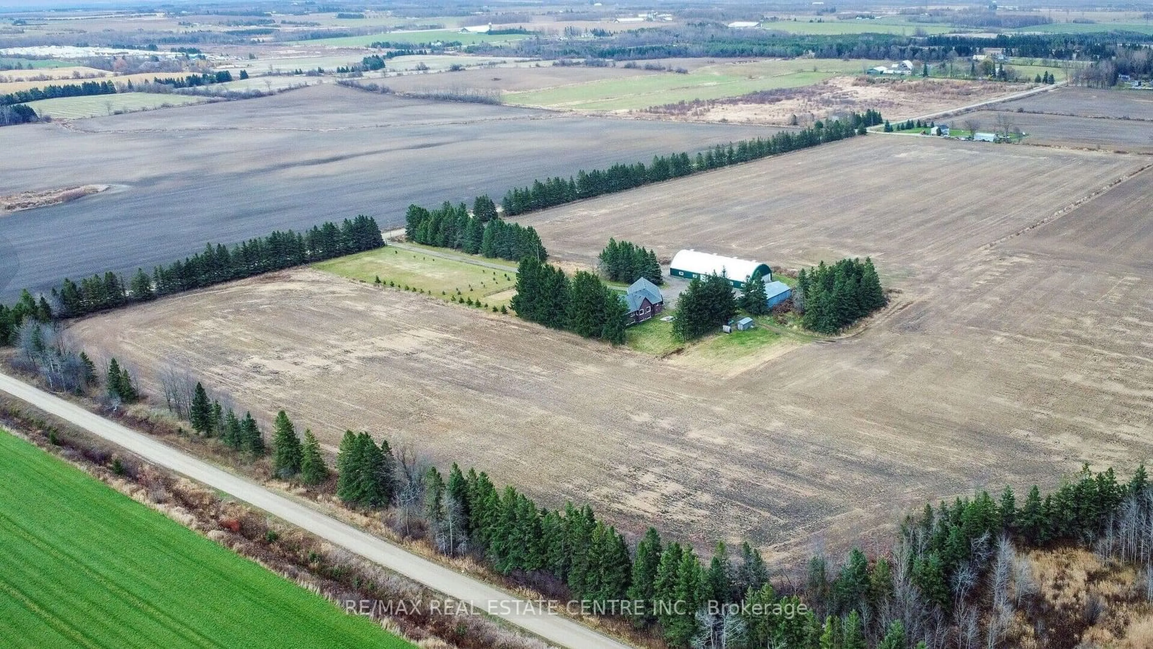 Shed for 294288 8th Line, Amaranth Ontario L9W 0J8