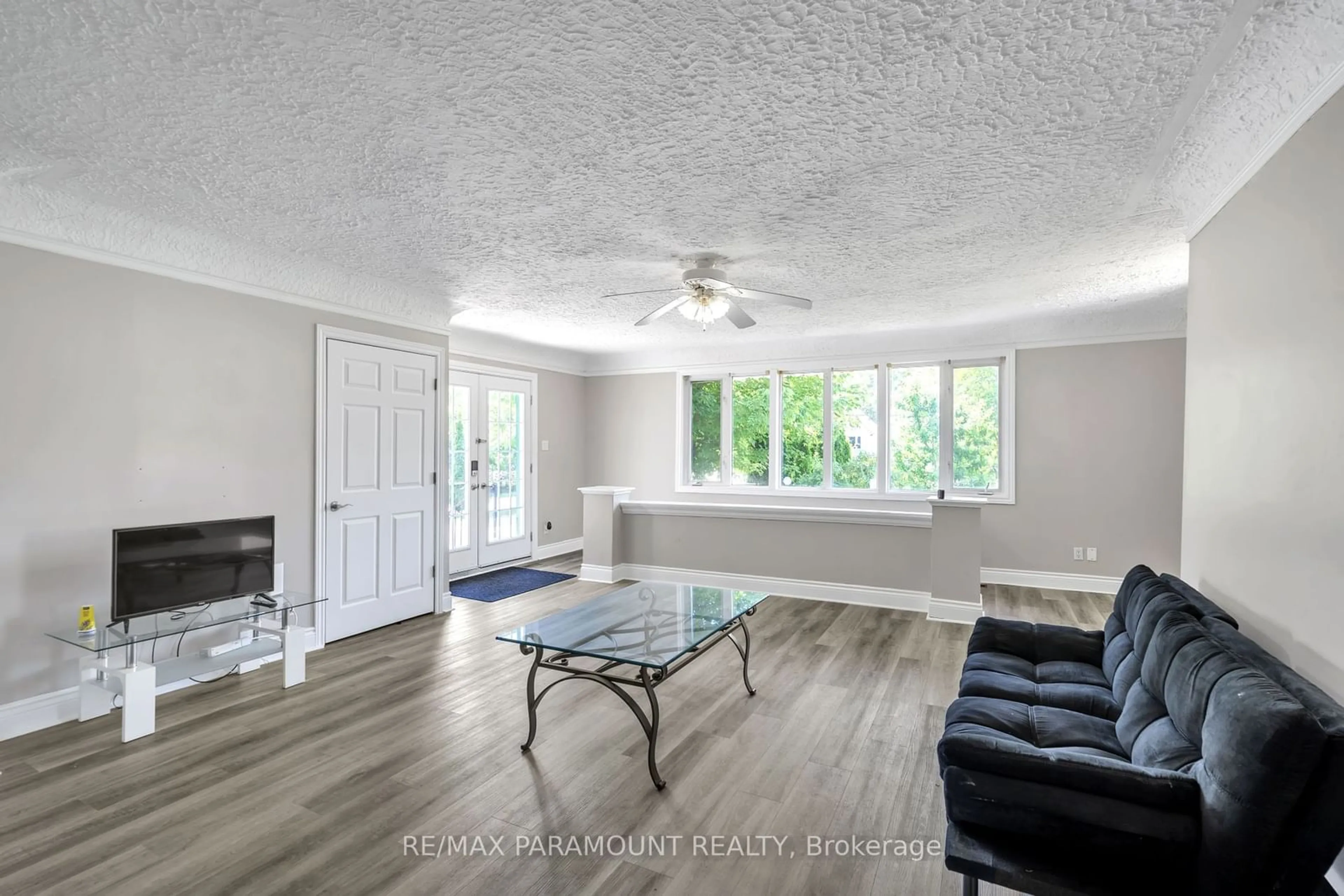 Living room, wood floors for 1778 Parkhurst Ave, London Ontario N5V 2C3