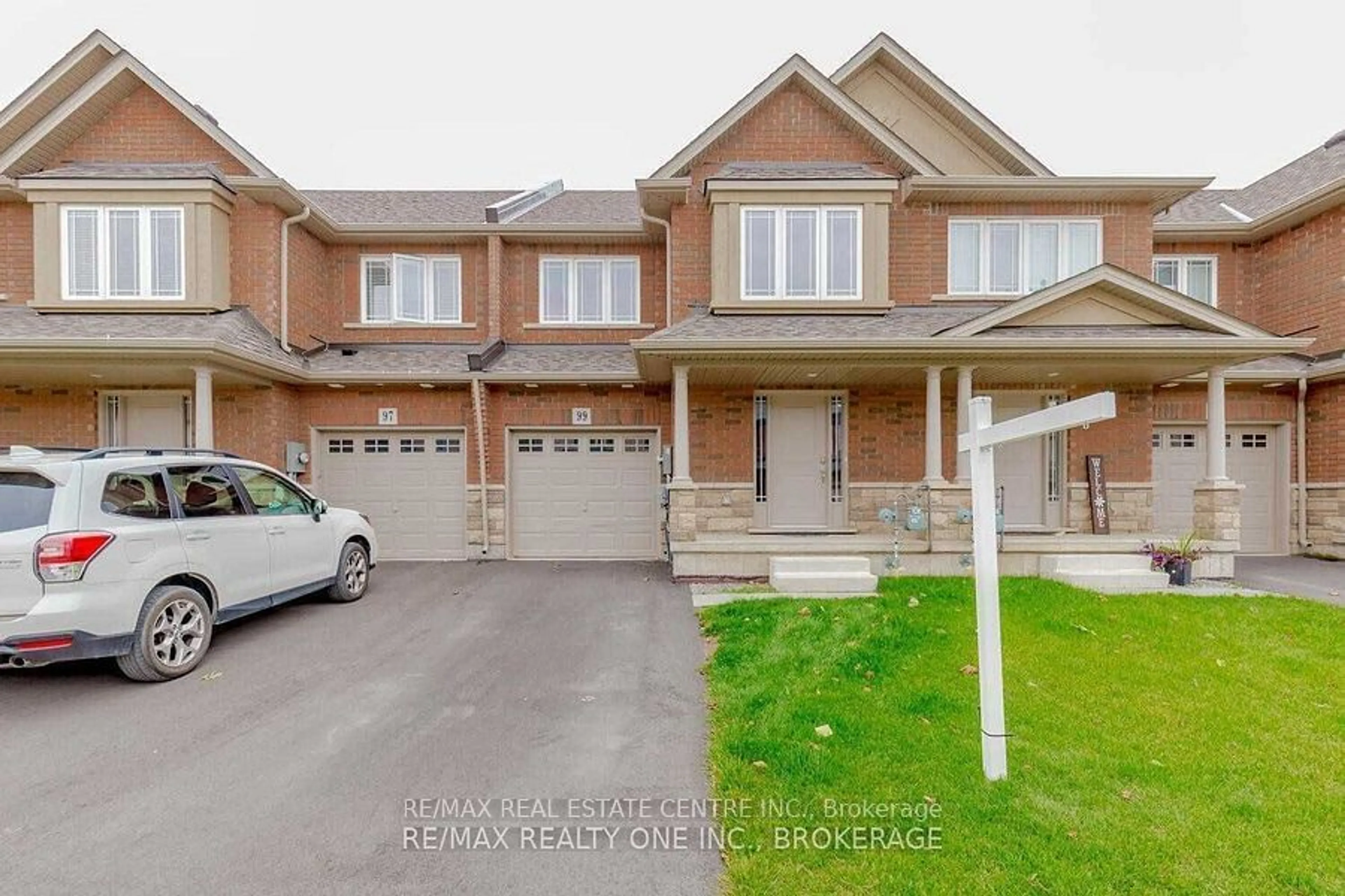 Frontside or backside of a home, the street view for 99 Bethune Ave, Hamilton Ontario L0R 1P0