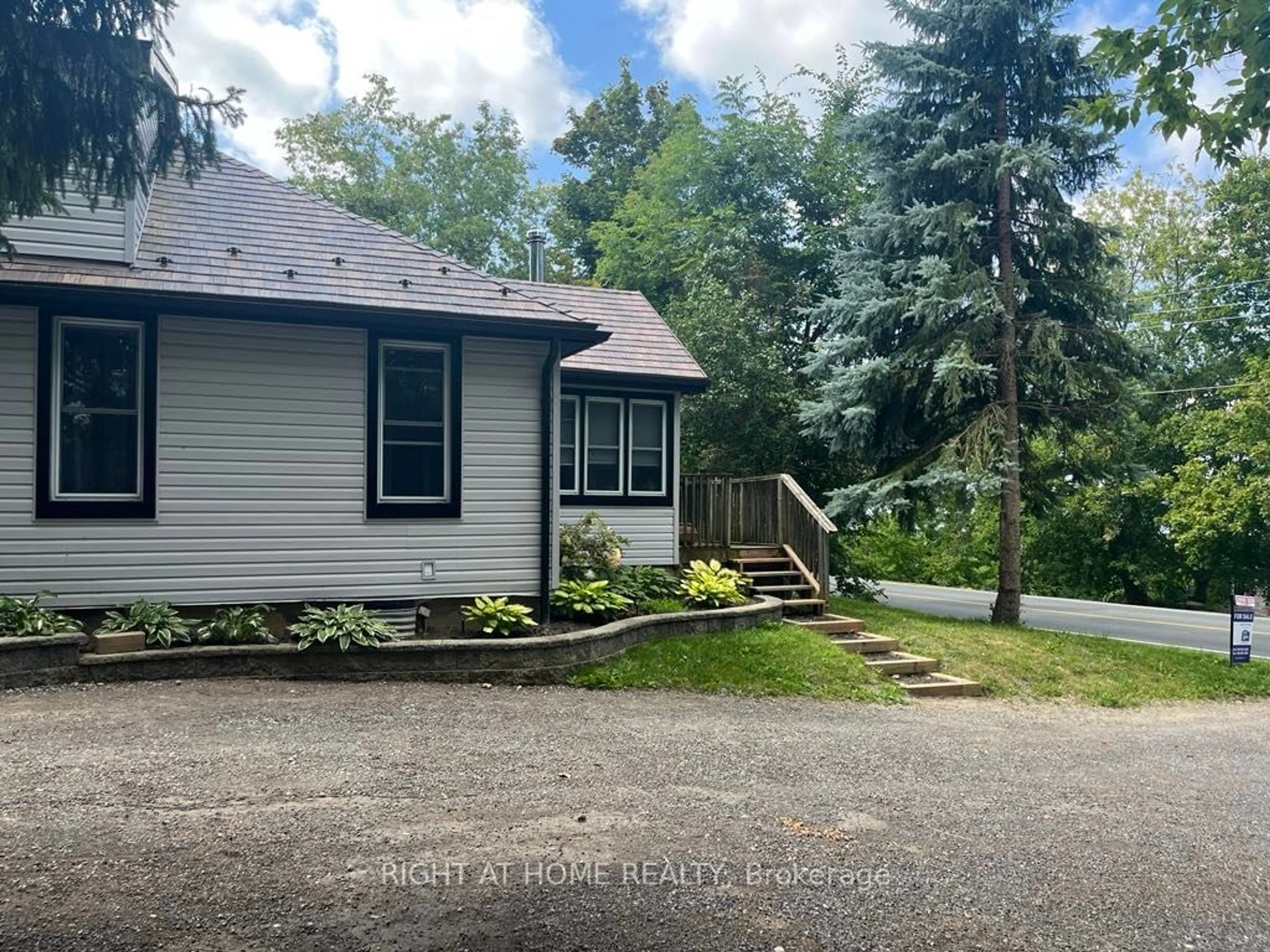 Frontside or backside of a home, cottage for 5337 Rice Lake Scenic Dr, Hamilton Township Ontario K0K 2E0