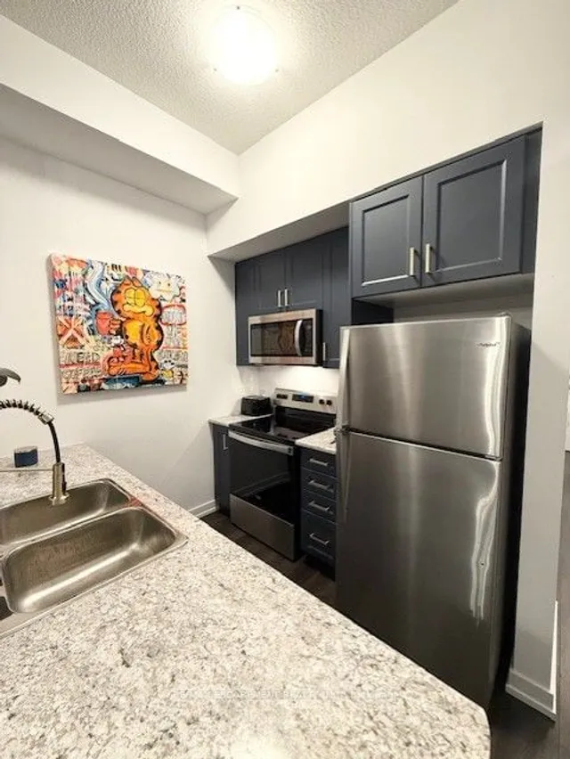 Additional property image - 470 DUNDAS St Unit 102
