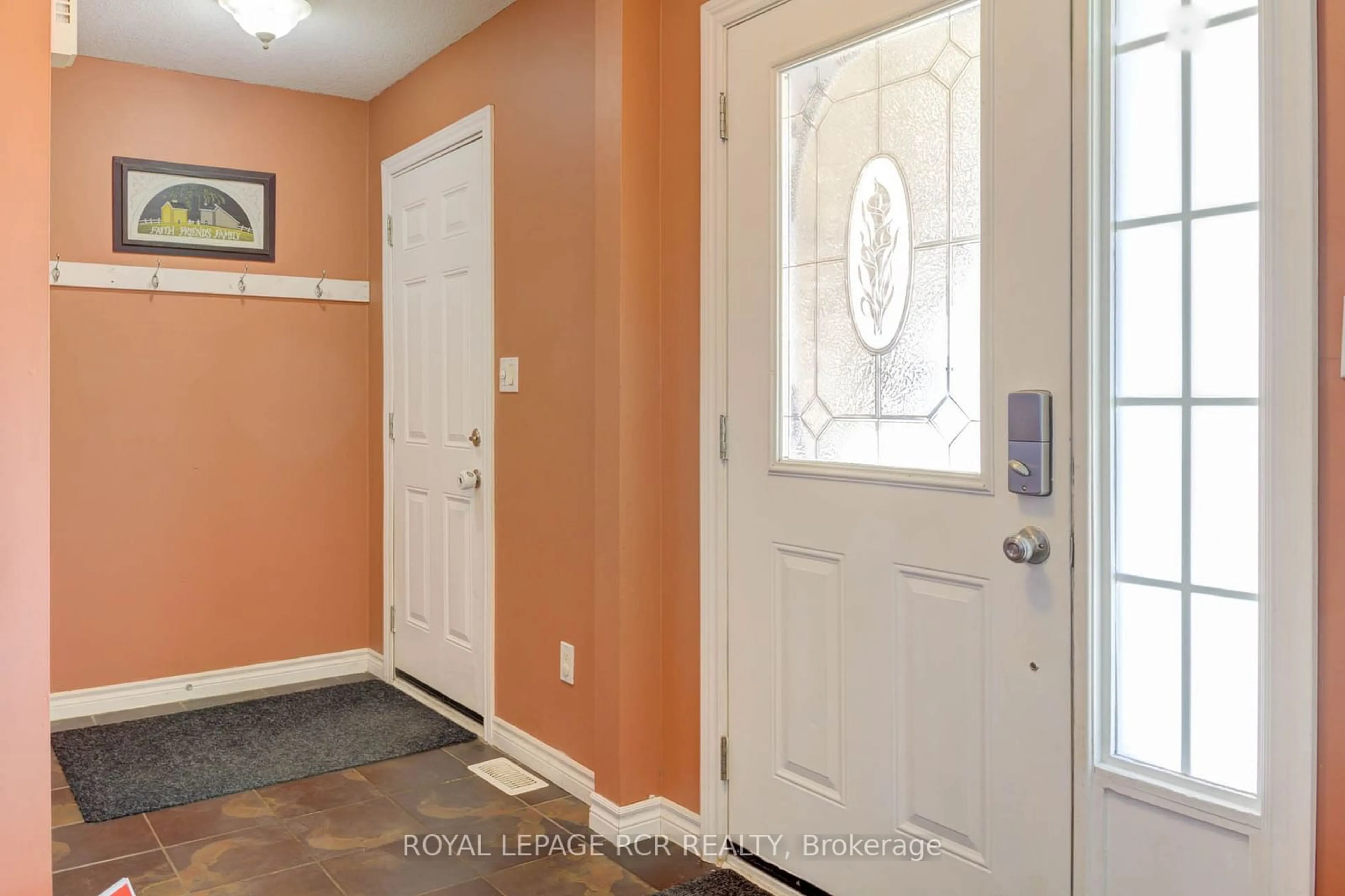 Indoor entryway, wood floors for 44 Geddes St, Minto Ontario N0G 1M0